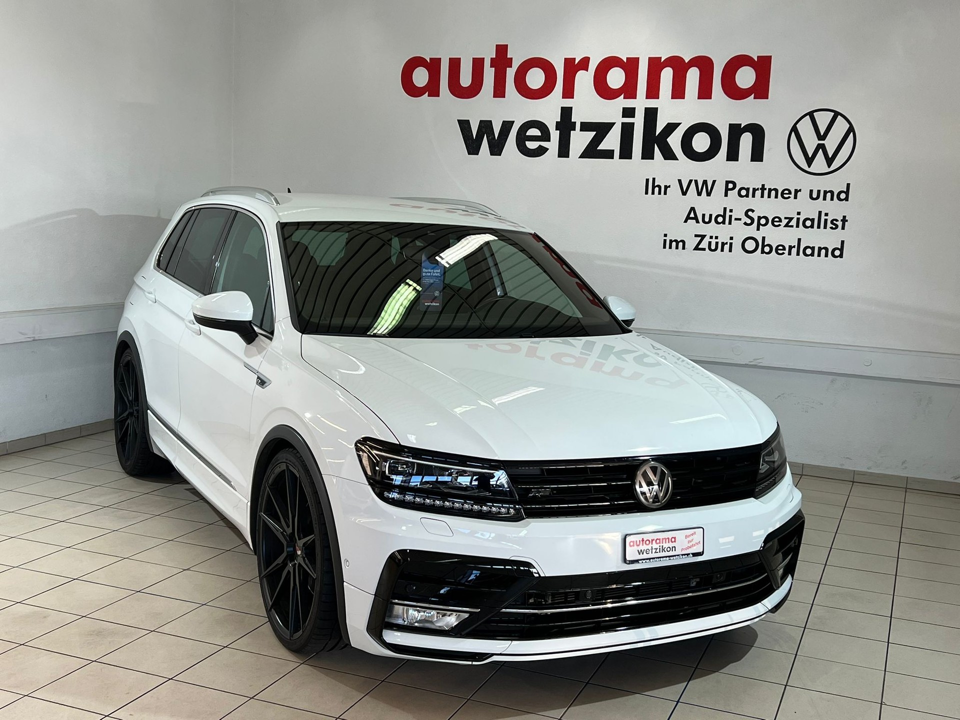 VW Tiguan 2.0 TDI SCR Highline 4Motion DSG-image-1