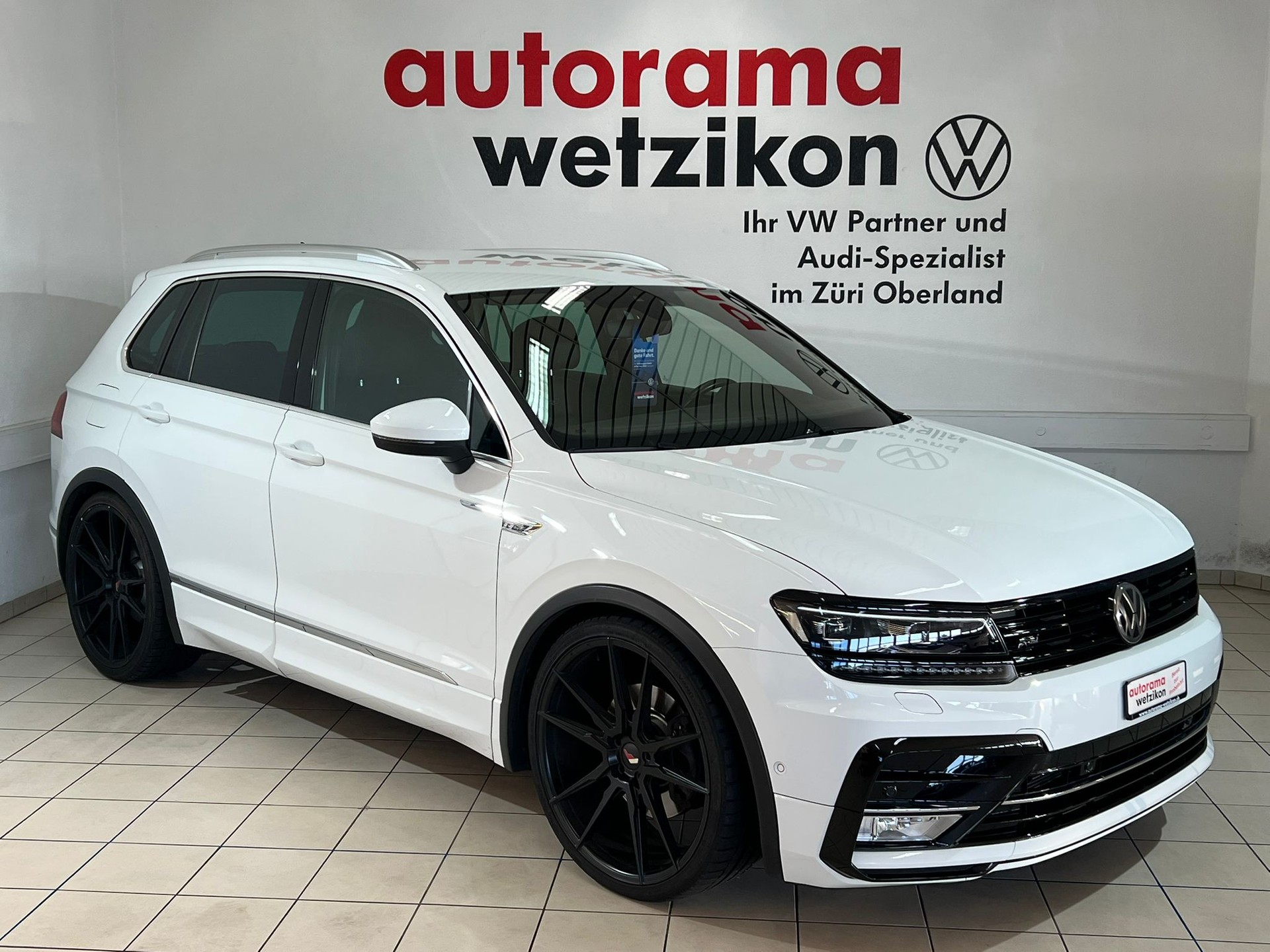 VW Tiguan 2.0 TDI SCR Highline 4Motion DSG-image-0