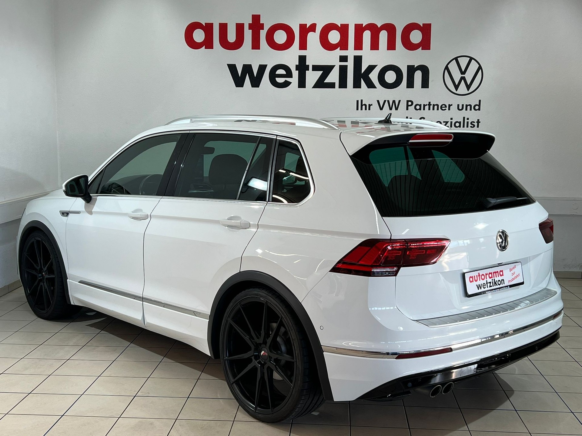 VW Tiguan 2.0 TDI SCR Highline 4Motion DSG-image-2