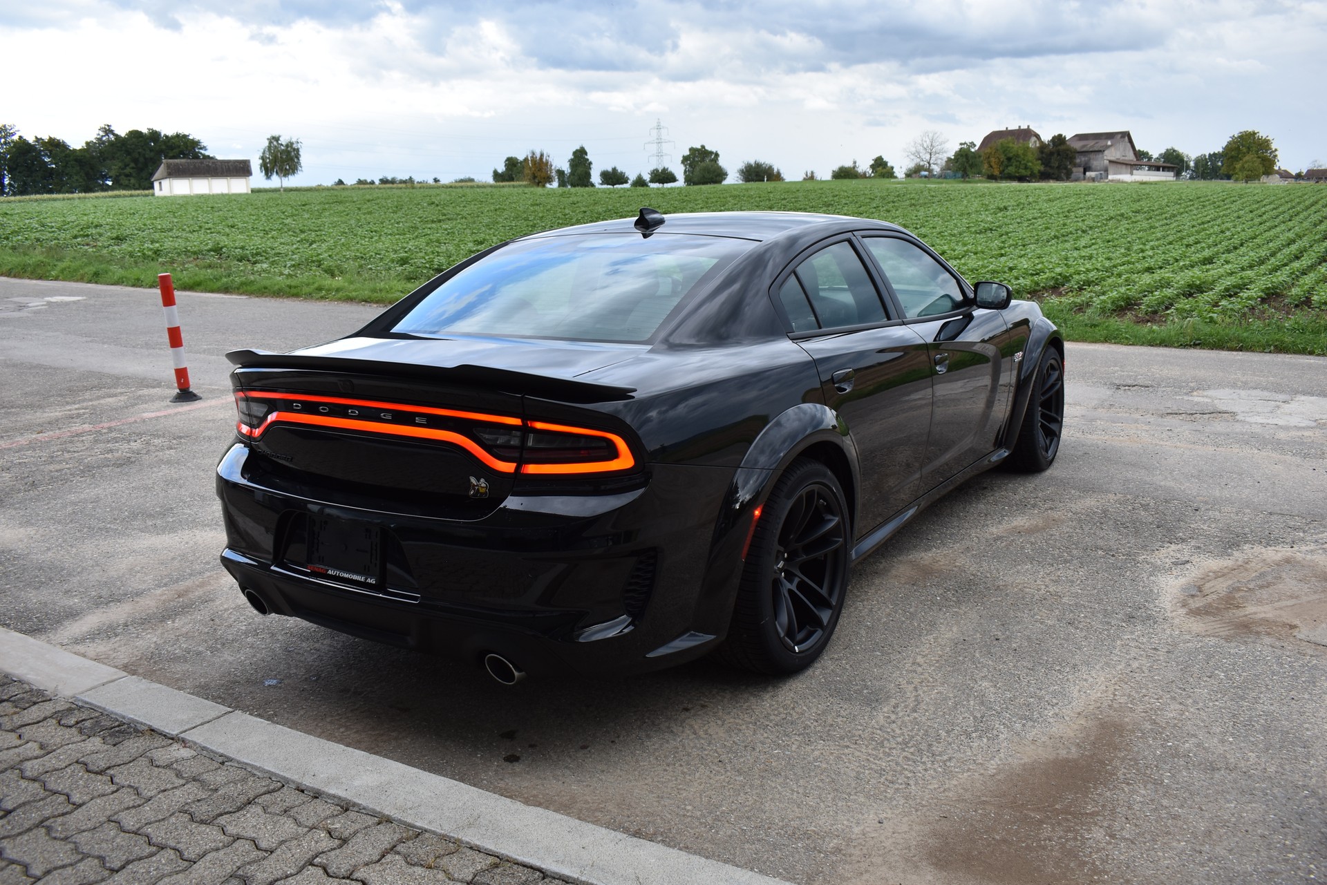DODGE Charger R/T Scat Pack Widebody-image-6