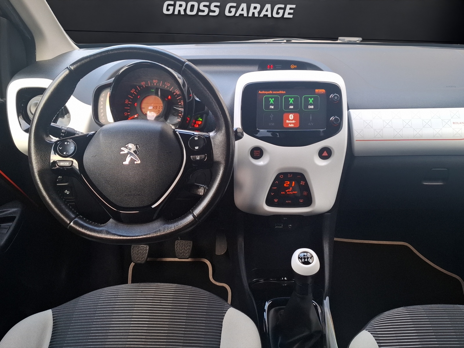 PEUGEOT 108 1.2 VTi R.GarrosTop-image-5