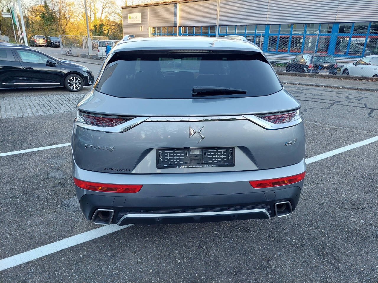 DS AUTOMOBILES DS7 Crossback 1.6 E-Tense Be Chic 4x4 300PS-image-4