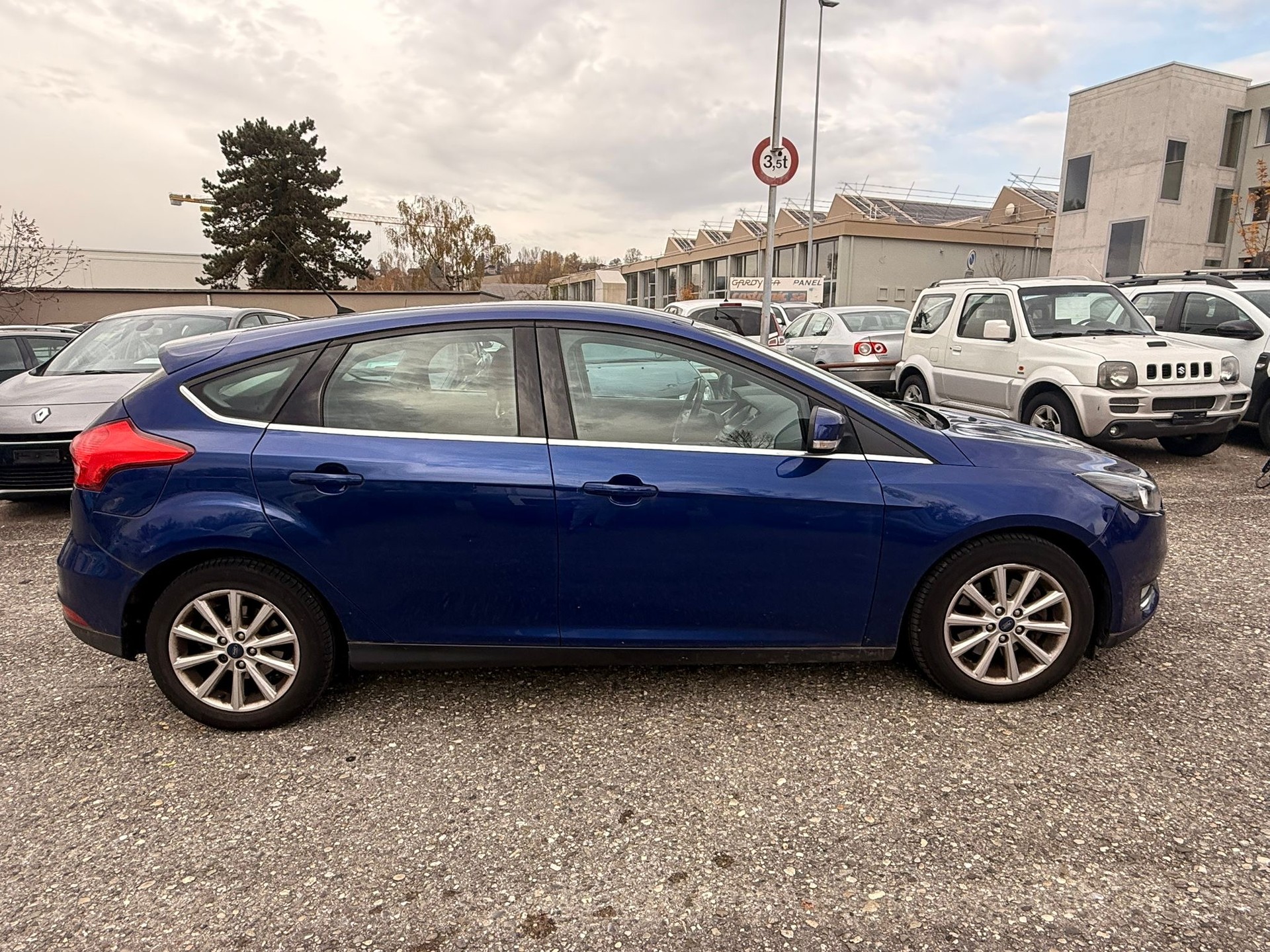 FORD Focus 1.5 SCTi Titanium Automatic-image-5
