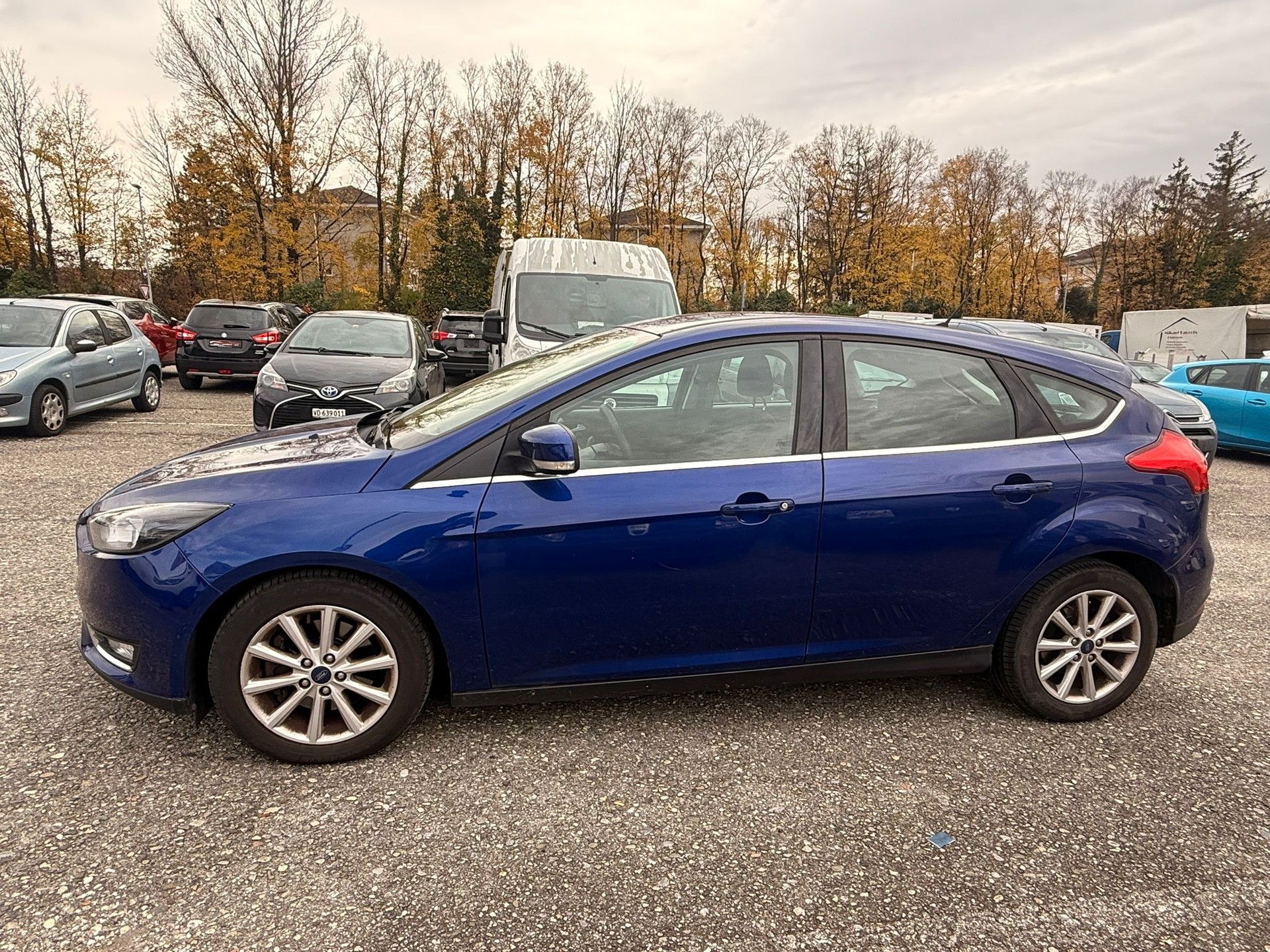 FORD Focus 1.5 SCTi Titanium Automatic-image-4