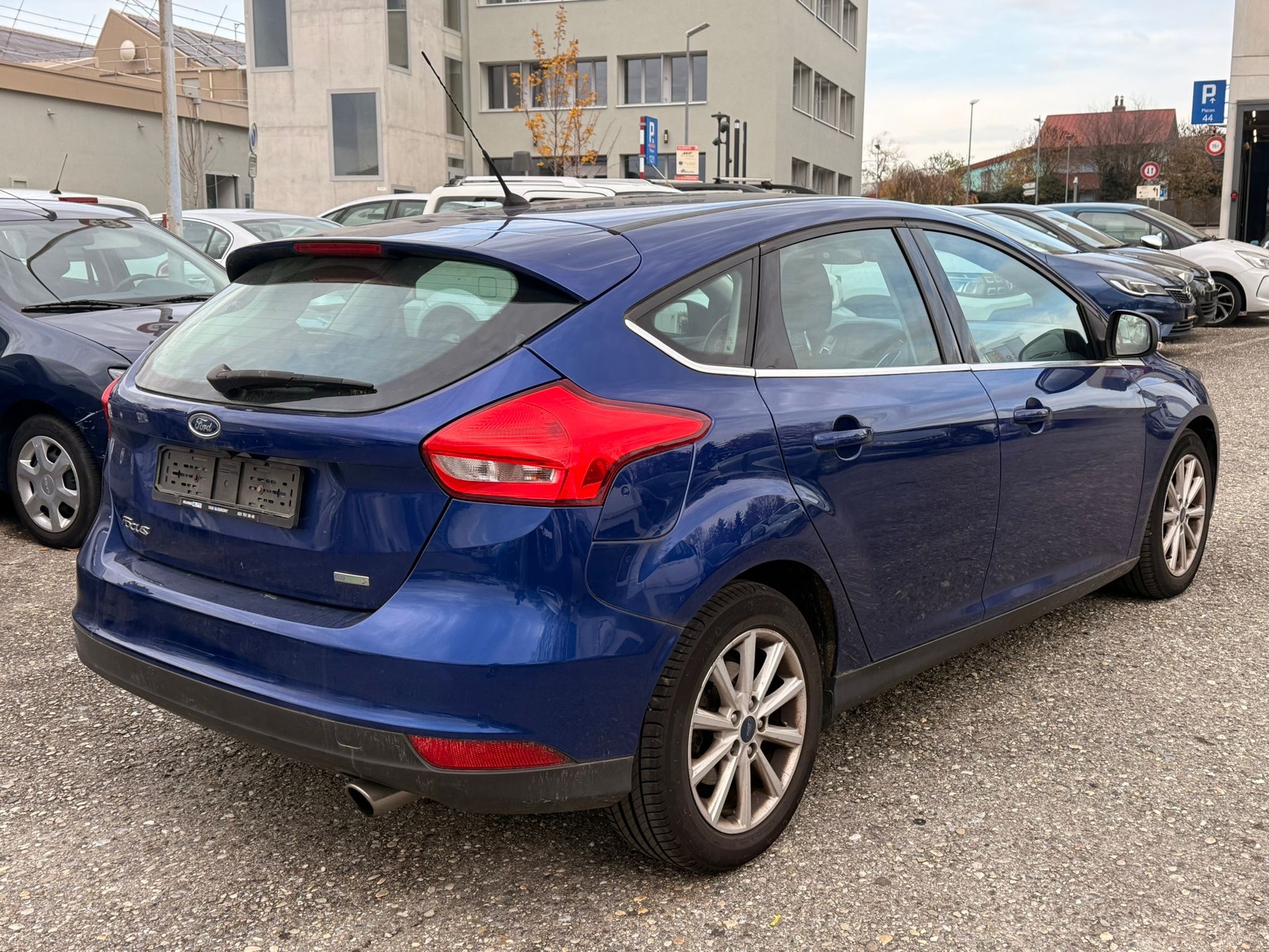 FORD Focus 1.5 SCTi Titanium Automatic-image-7