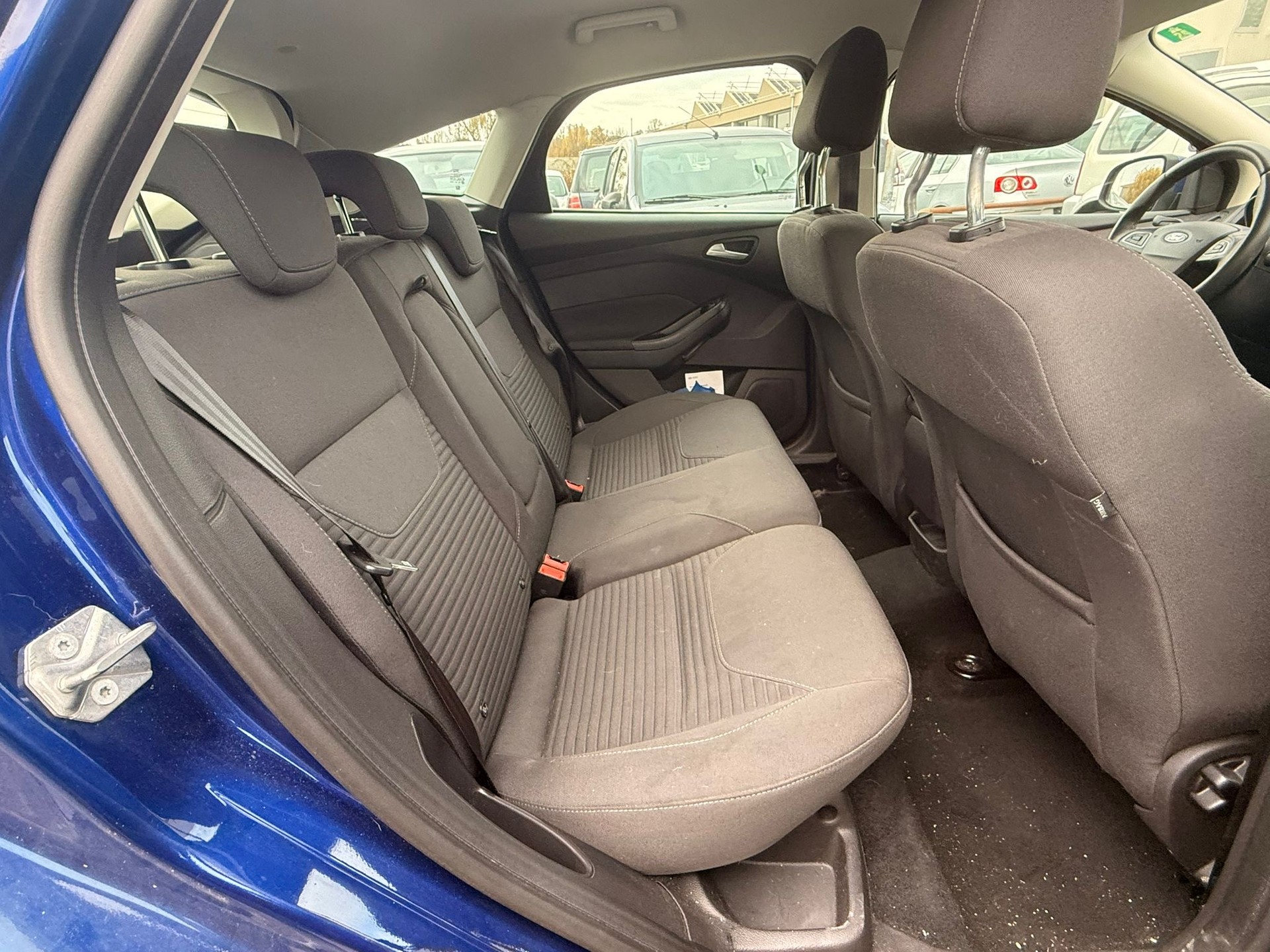 FORD Focus 1.5 SCTi Titanium Automatic-image-10