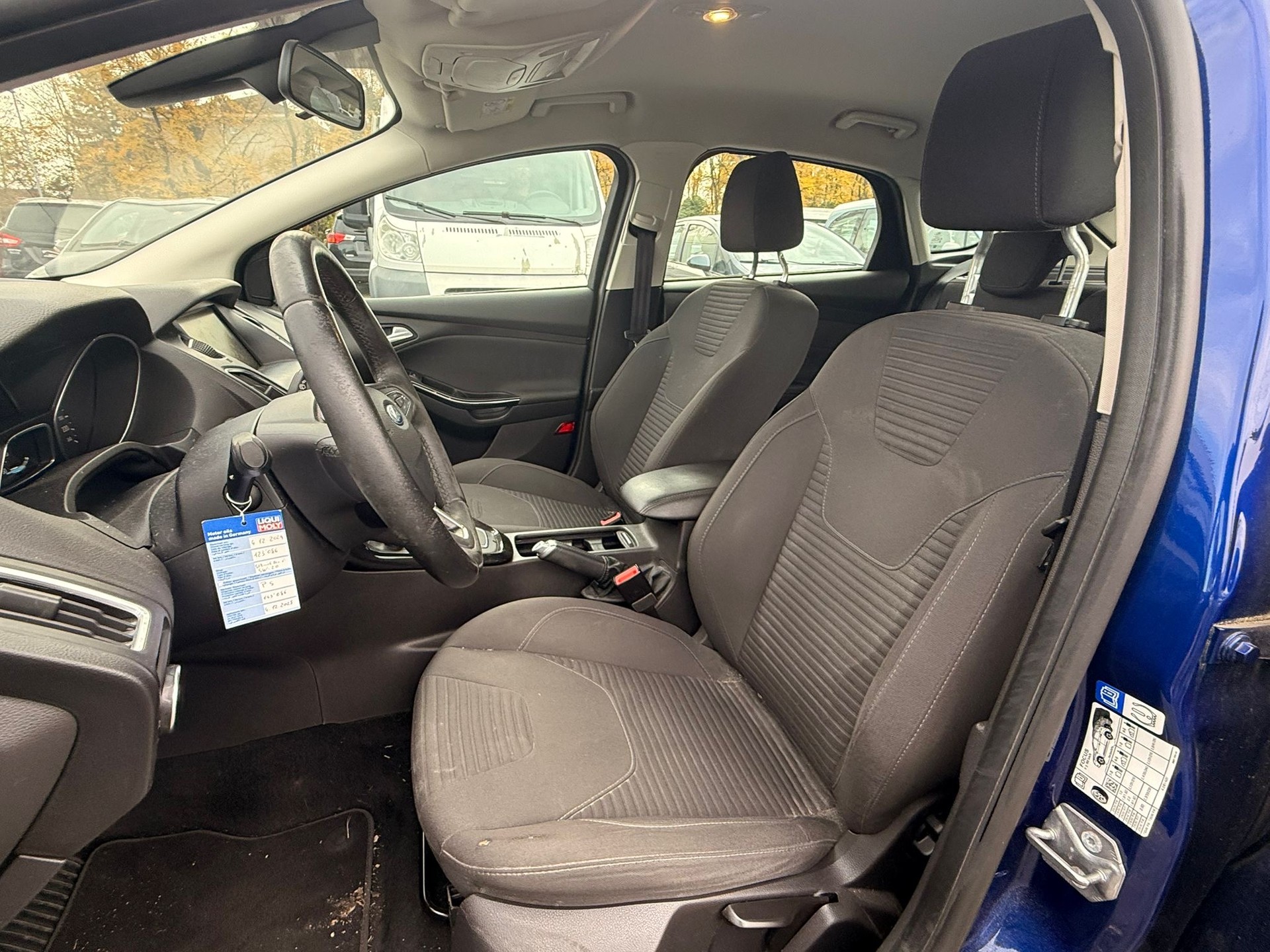 FORD Focus 1.5 SCTi Titanium Automatic-image-11