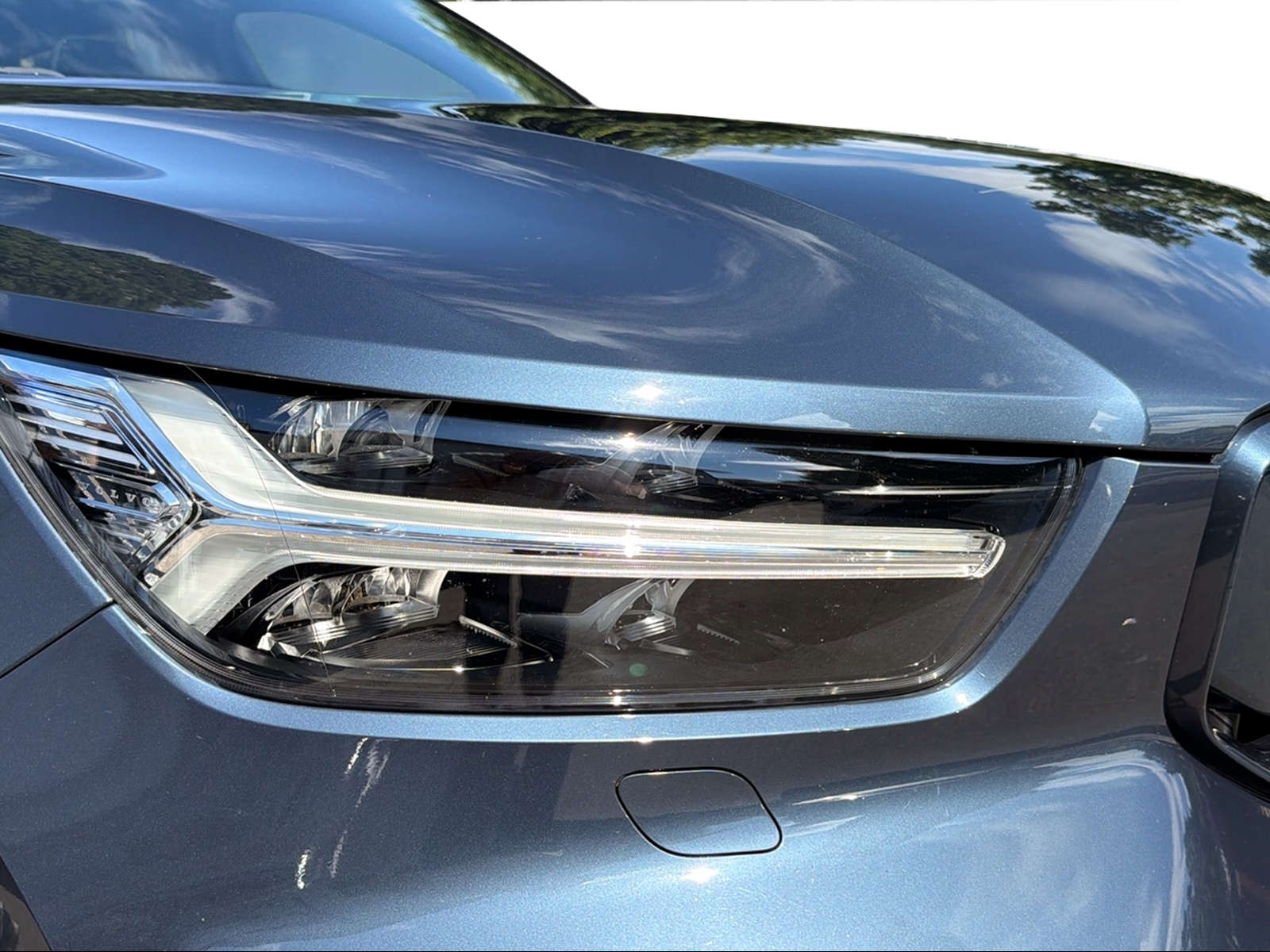 VOLVO XC40 P8 Twin Pro AWD-image-16