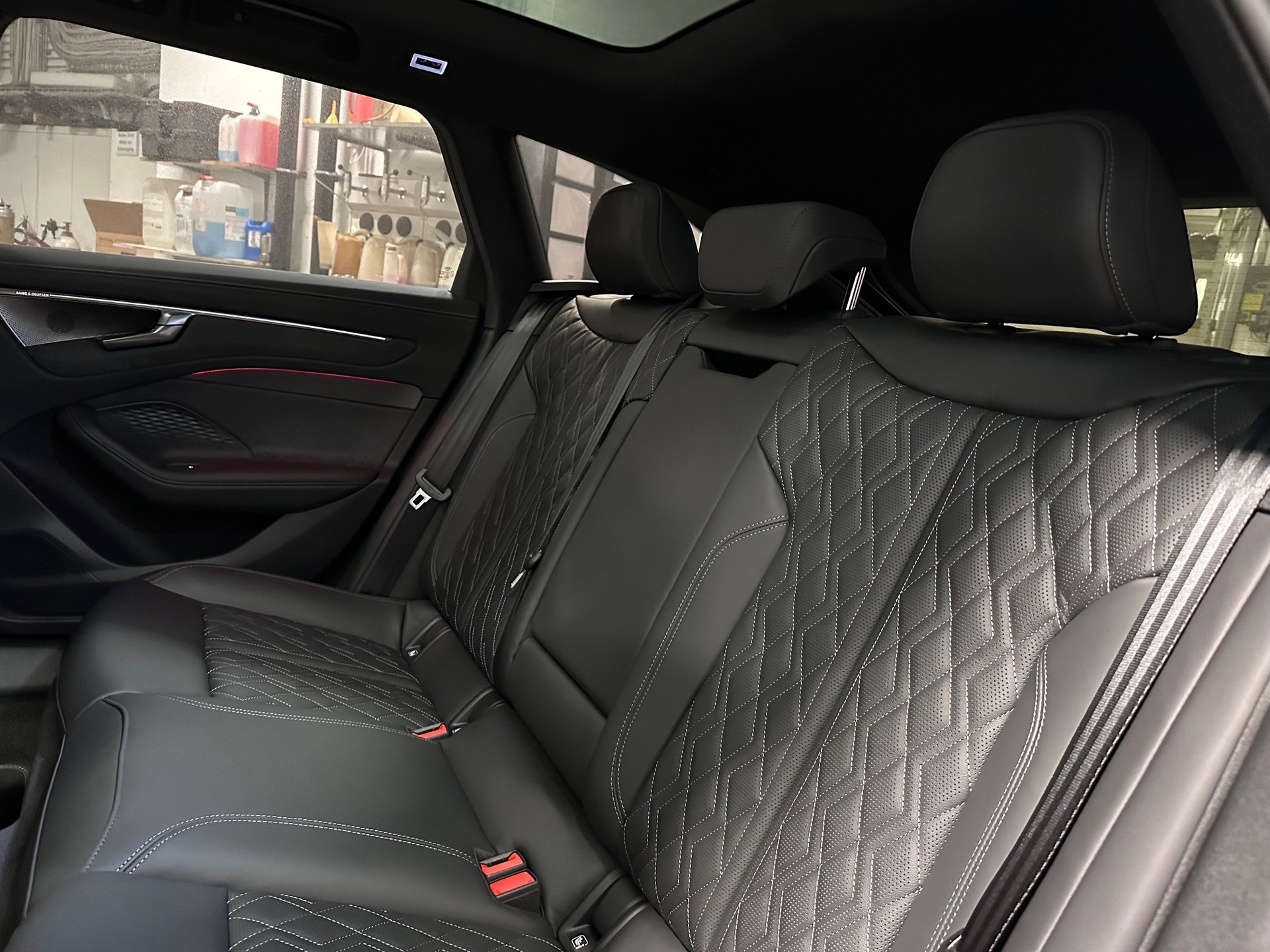 AUDI A6 Avant TFSI quattro 270 kW S tronic-image-11