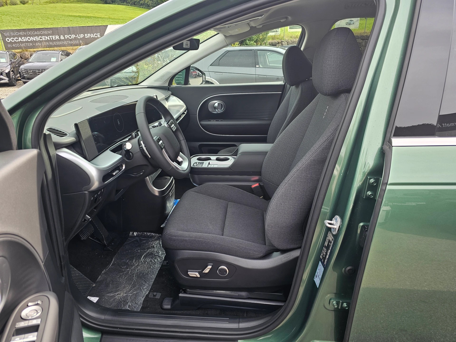 HYUNDAI Ioniq 9 110kWh Amplia 4WD-image-9