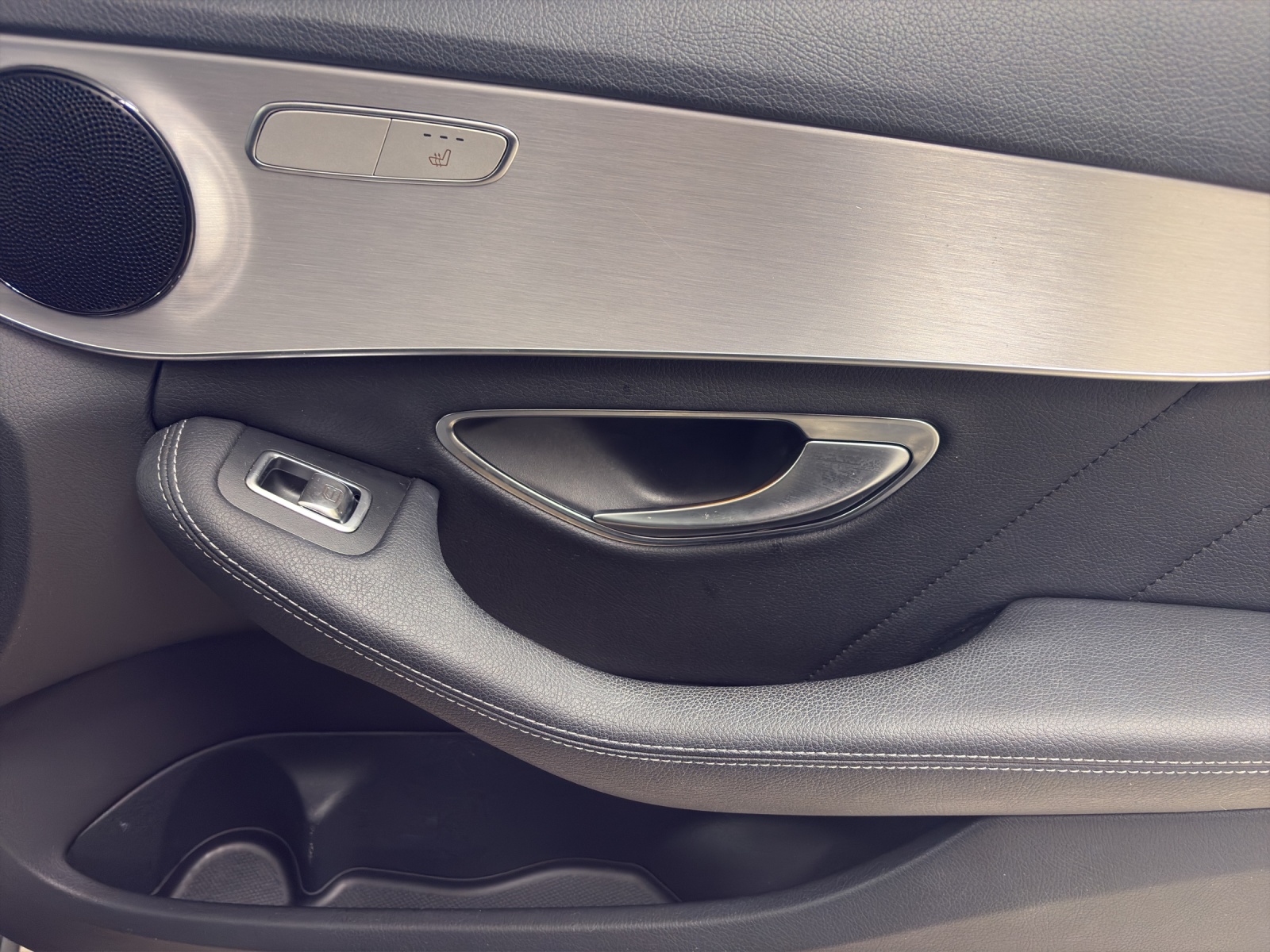 Image MERCEDES-BENZ C-400 C 400 AMG Line 4Matic