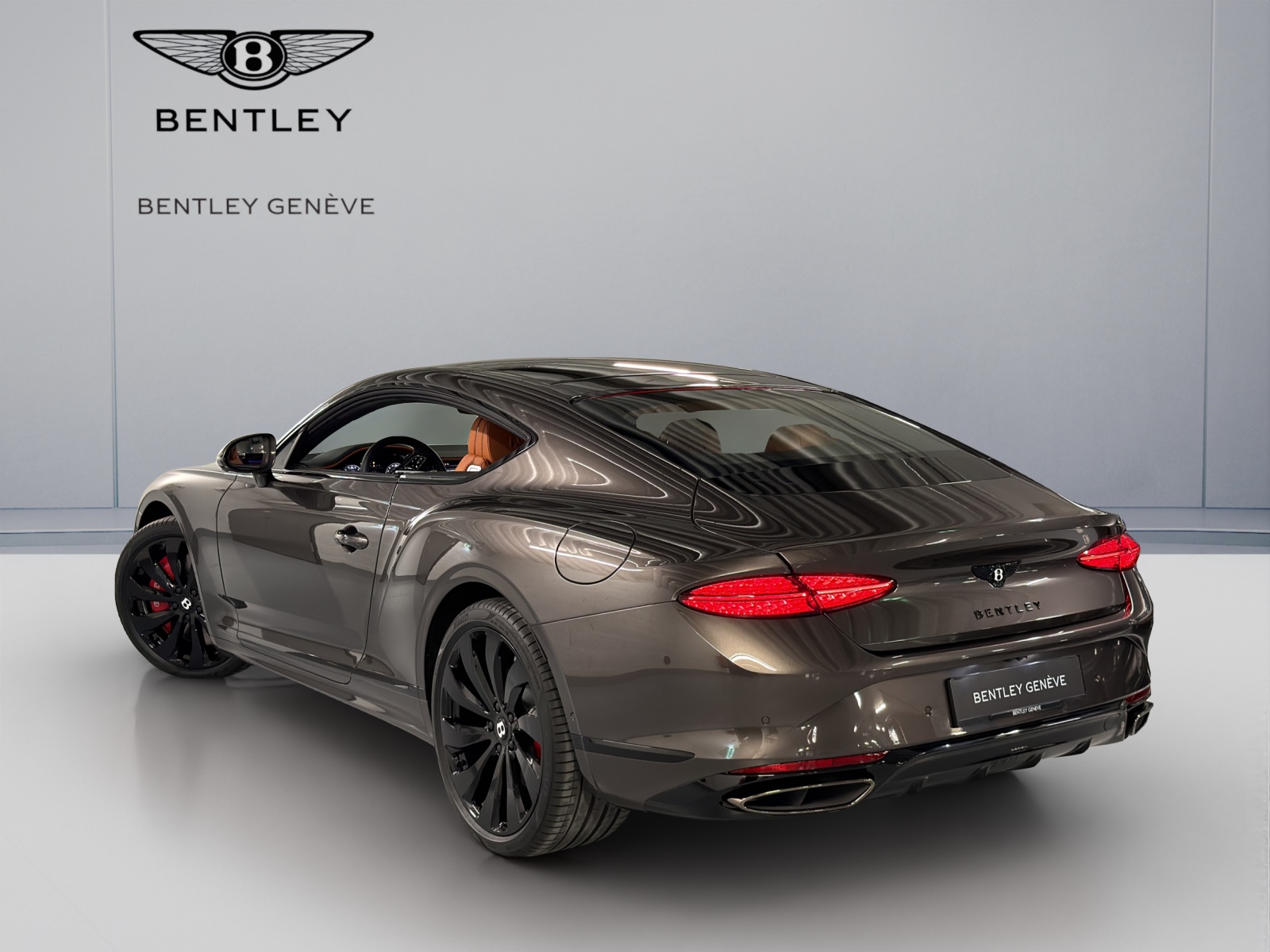 BENTLEY Continental GT 4.0 V8 PHEV Brodgar-showroom-element-3