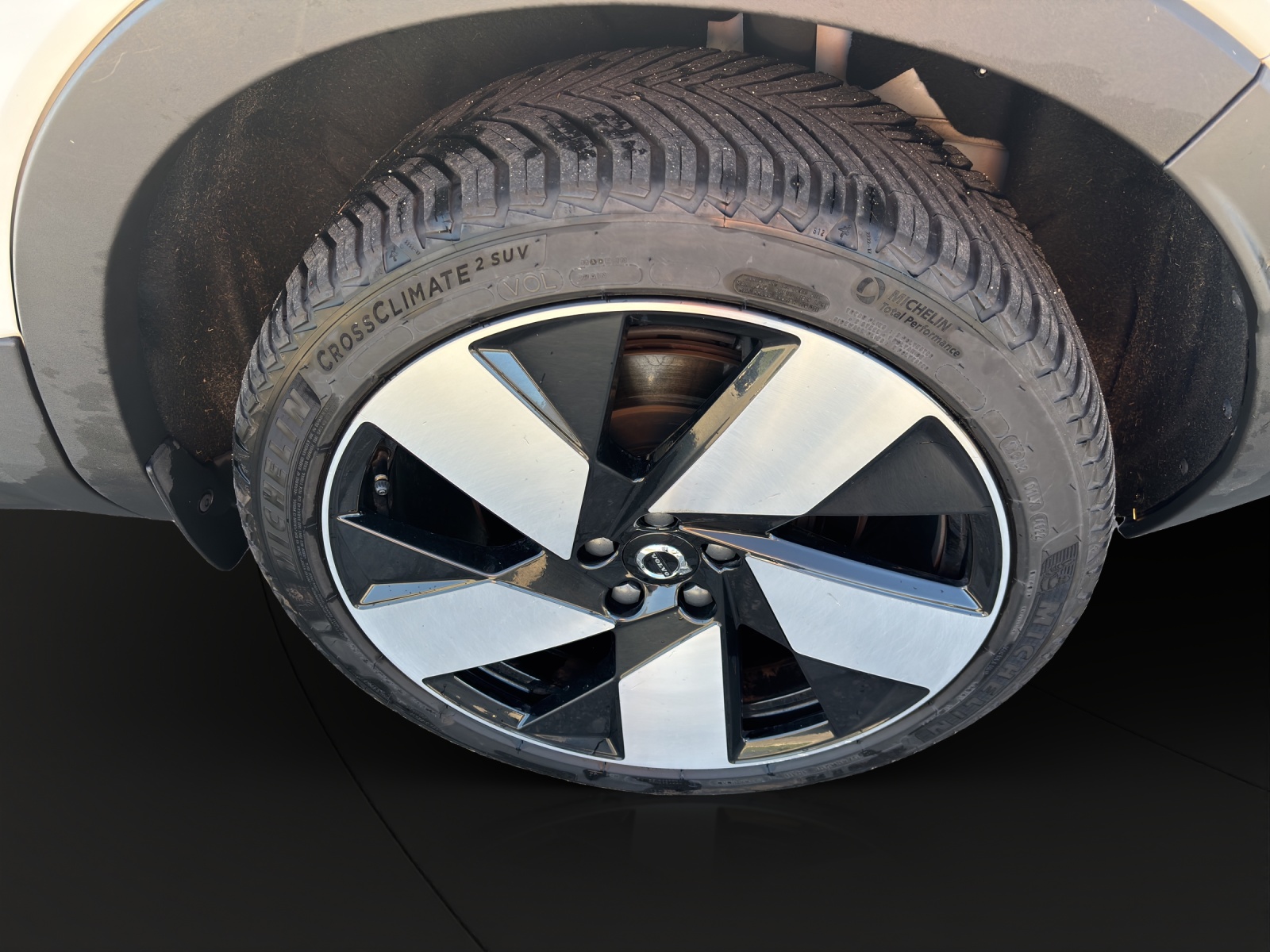VOLVO C40 P8 Twin Recharge Plus AWD-image-4