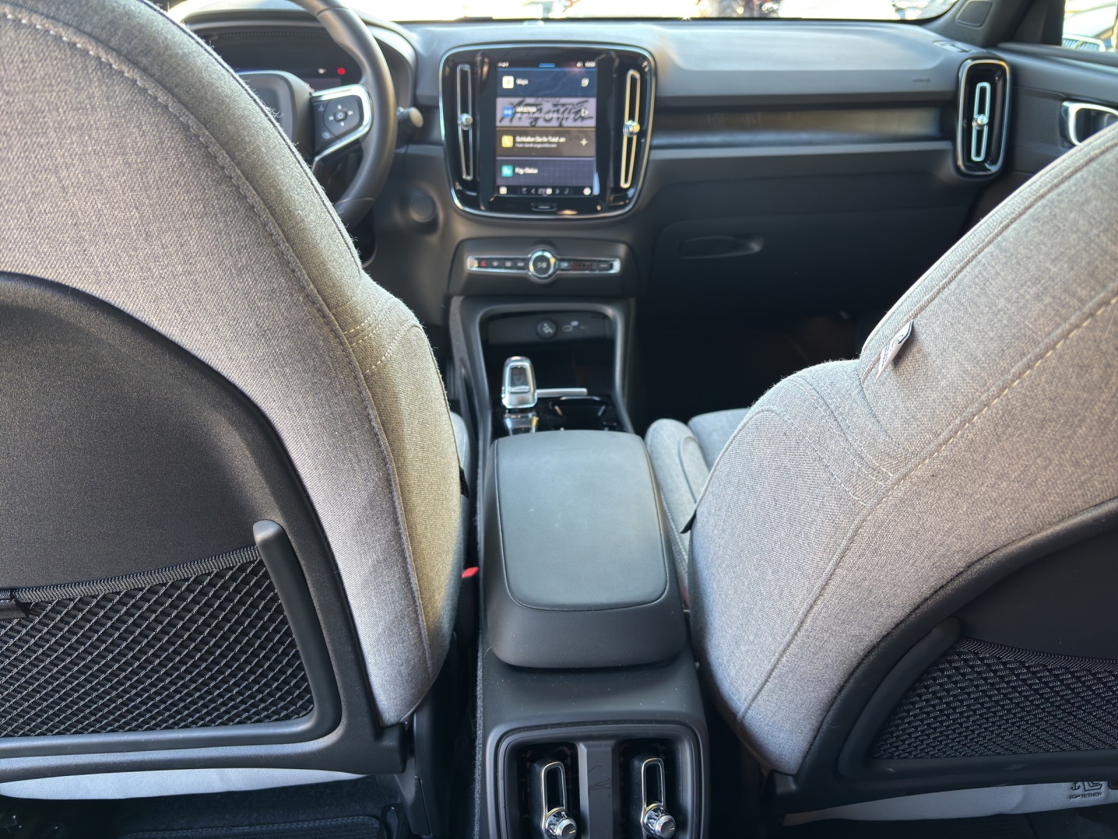 VOLVO C40 P8 Twin Recharge Plus AWD-image-7