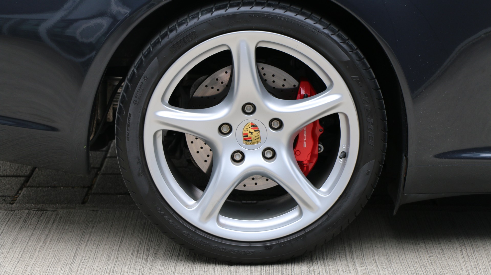 PORSCHE 911 Carrera S-image-22