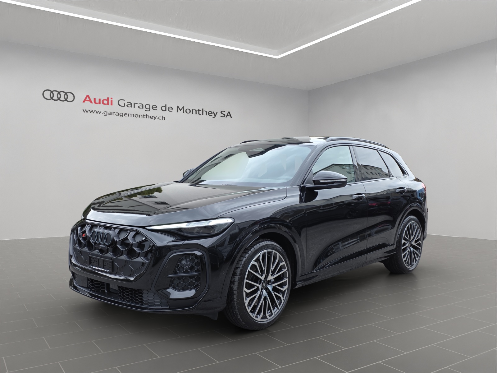 AUDI SQ5 TFSI quattro S-tronic-image-0