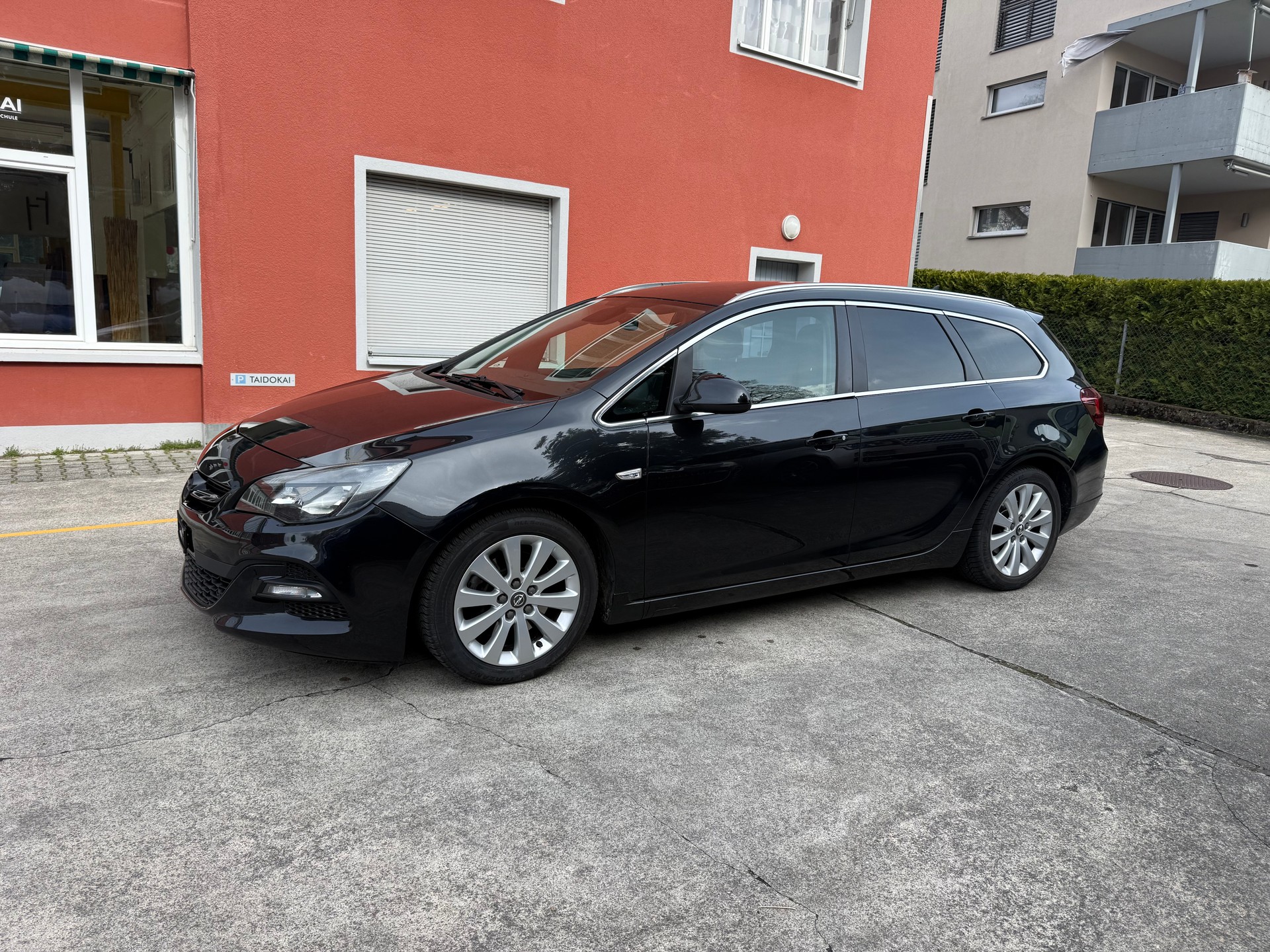 OPEL Astra SportsTourer 2.0 CDTi BiTurbo-image-2