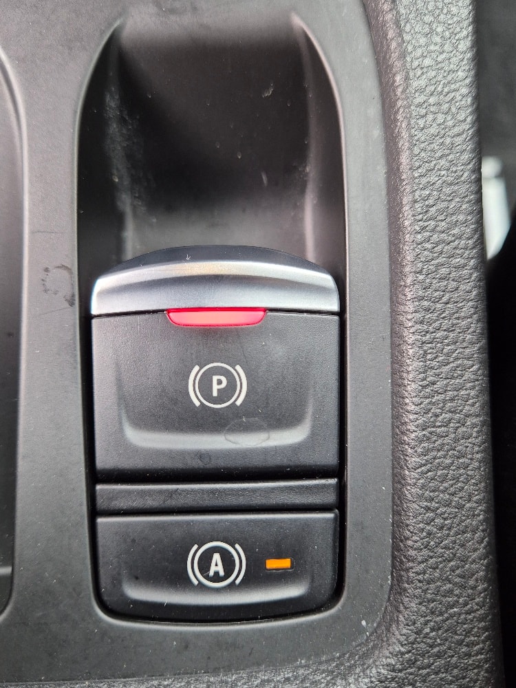 RENAULT Clio 1.6 E-Tech Techno-image-8