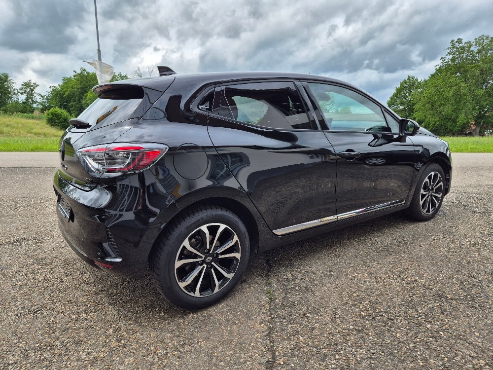 RENAULT Clio 1.6 E-Tech Techno-image-3
