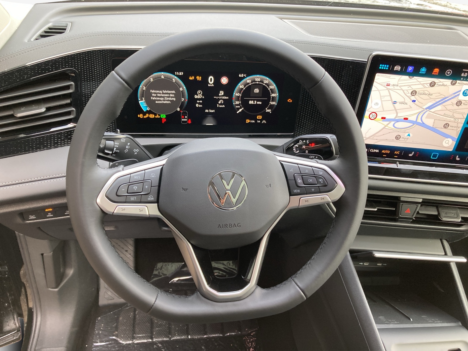 VW Tiguan 2.0 TSI DSG Life 4Motion-image-9