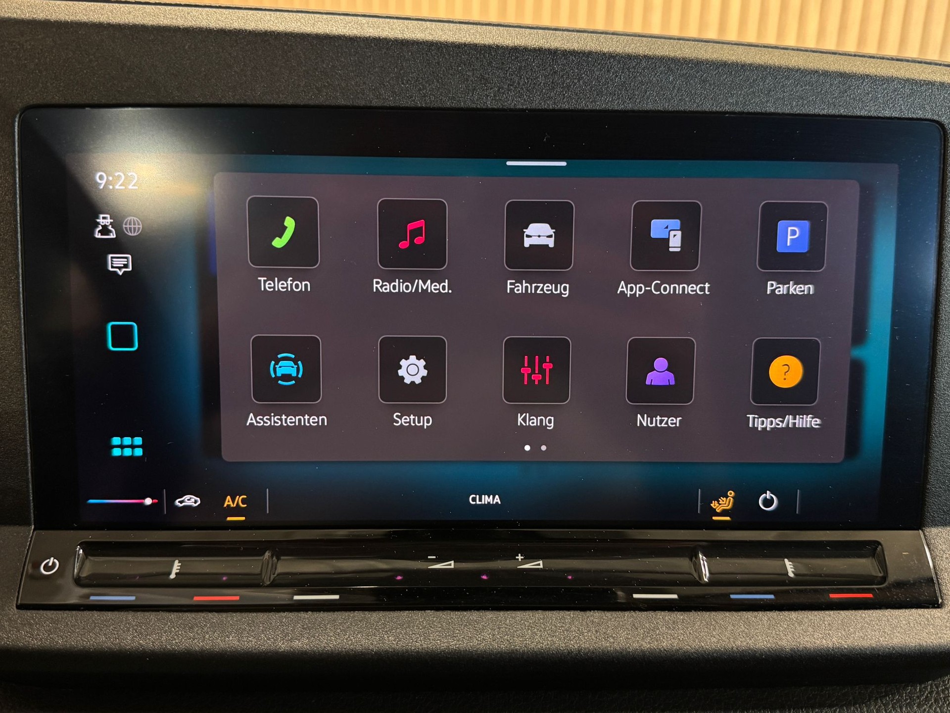 VW Caddy Maxi 2.0 TDI-image-12