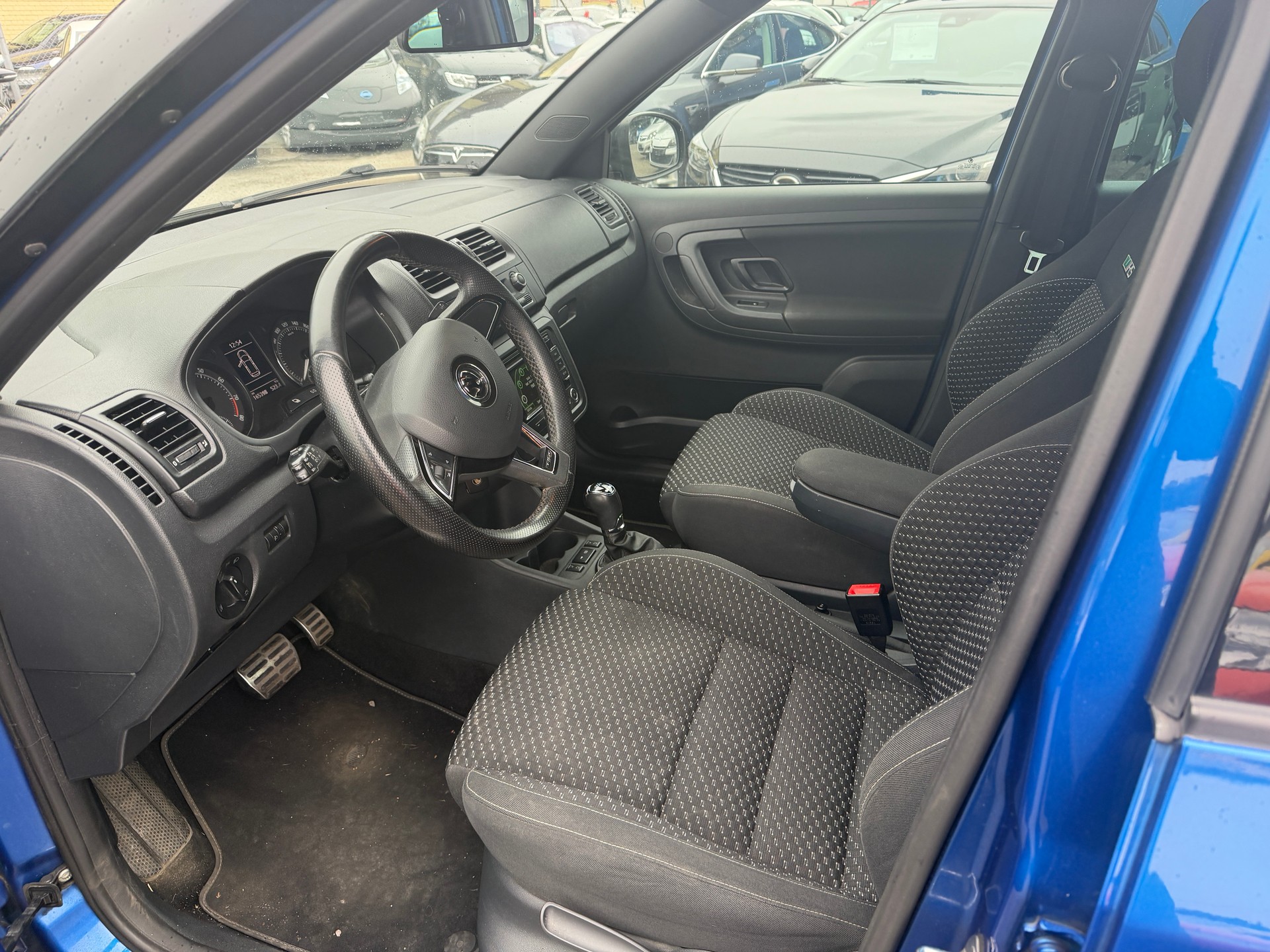 SKODA Fabia 1.4 TSI RS DSG-image-8