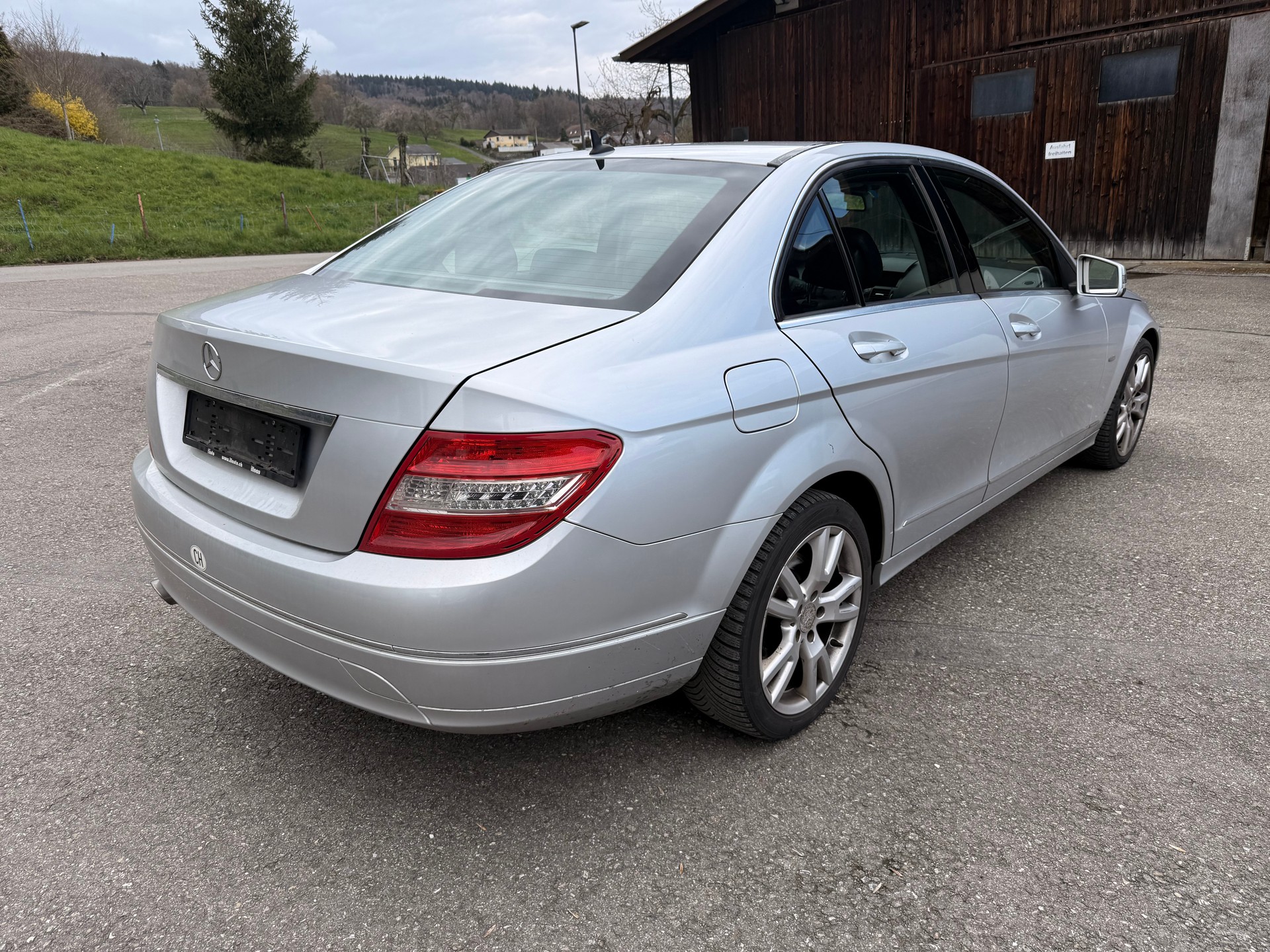 MERCEDES-BENZ C 250-image-4