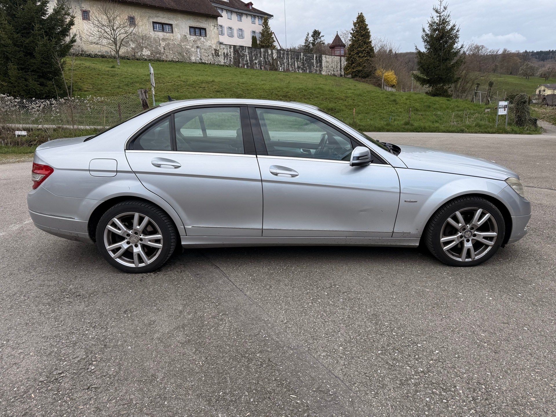 MERCEDES-BENZ C 250-image-5