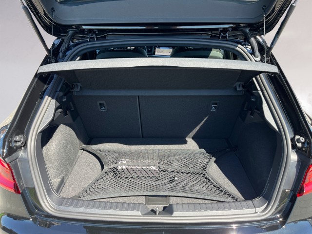 AUDI A1 Sportback 30 TFSI S Line Attraction S-tronic-image-18