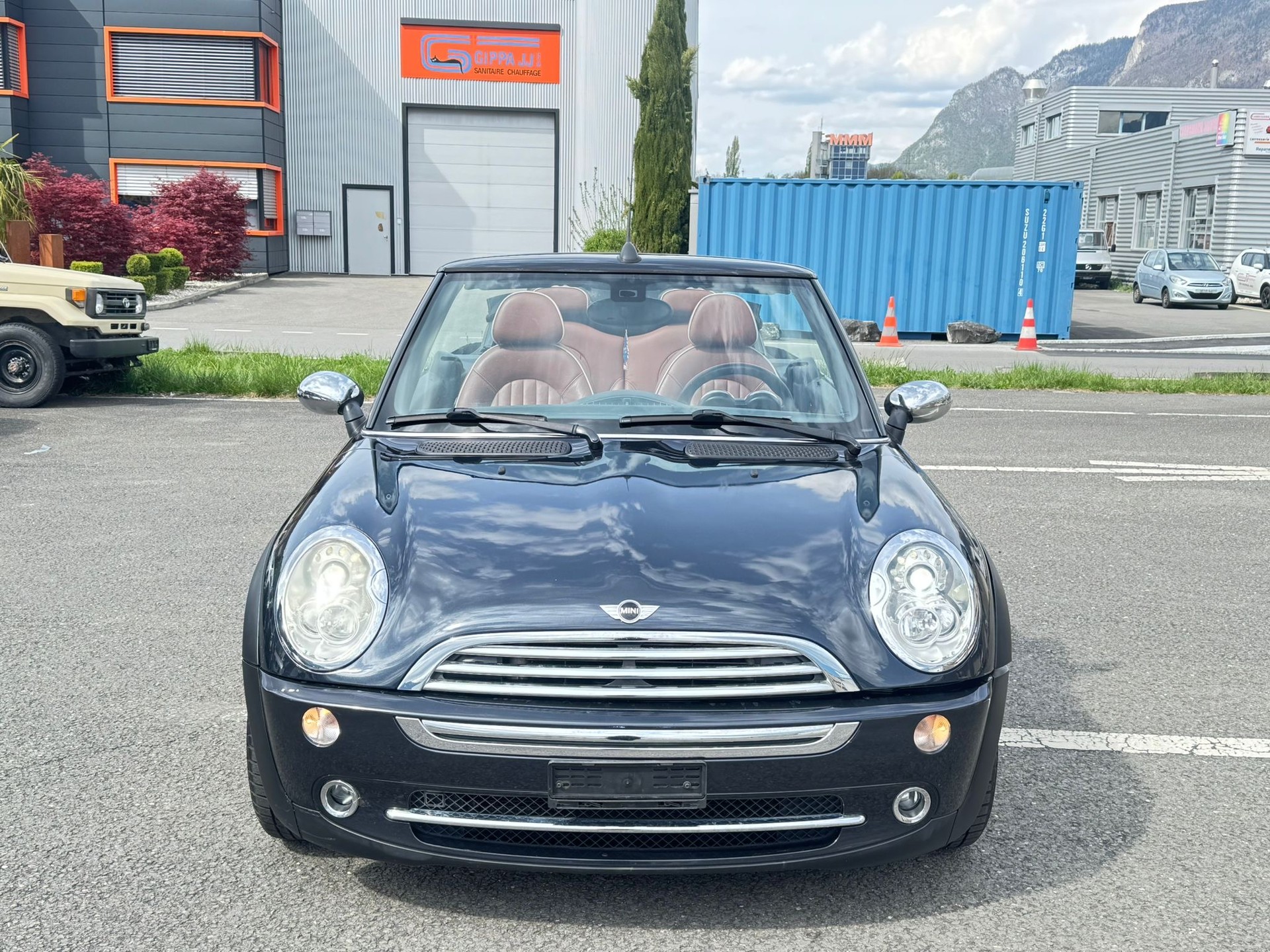 MINI Cooper Cabriolet-image-2