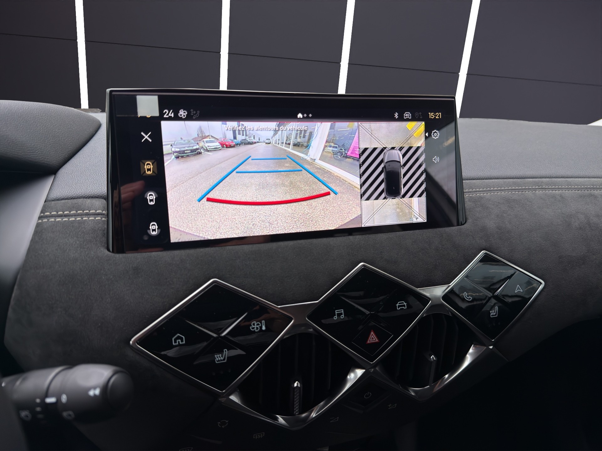 DS AUTOMOBILES DS3 1.2 MHEV Performance-image-9