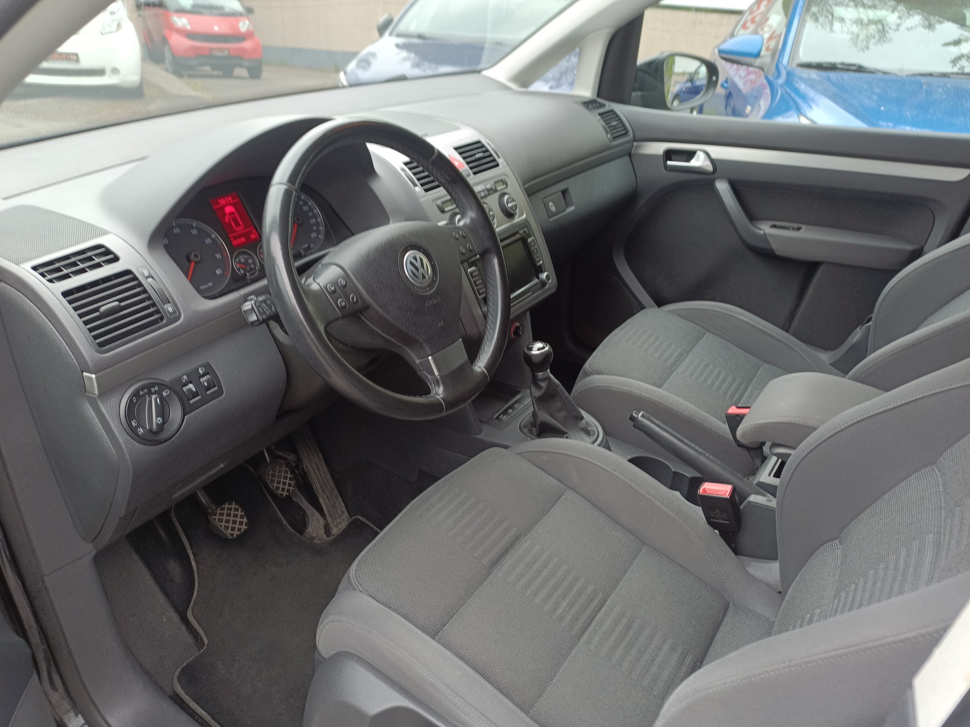 VW Touran 1.4 TSI Highline-image-5