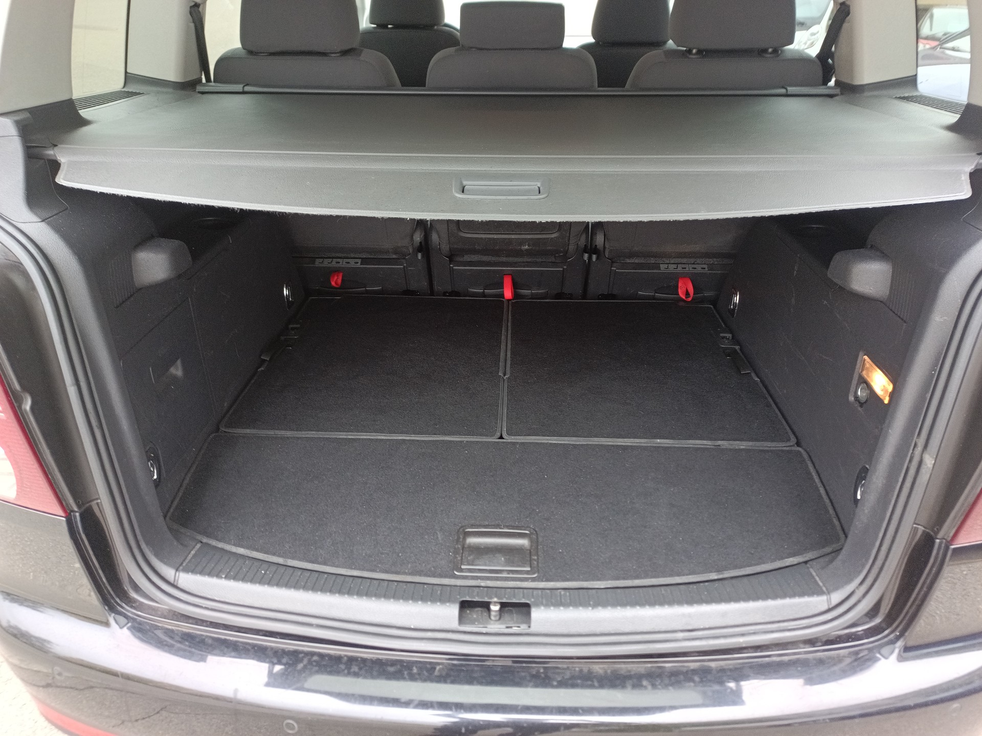 VW Touran 1.4 TSI Highline-image-7