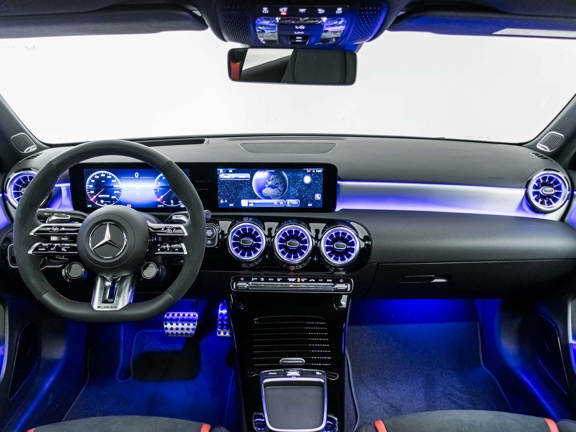 MERCEDES-BENZ A 45 S AMG 4MATIC+-image-11