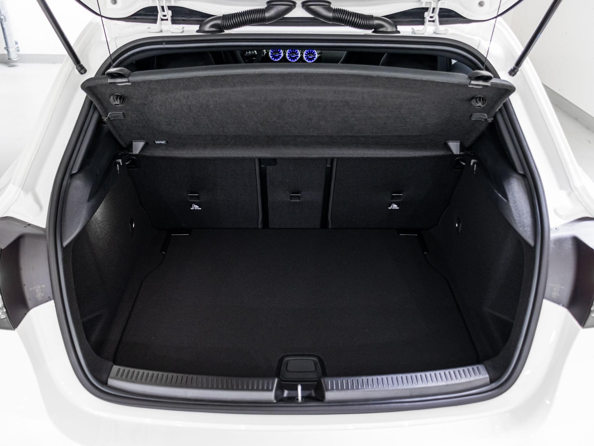 MERCEDES-BENZ A 45 S AMG 4MATIC+-image-13
