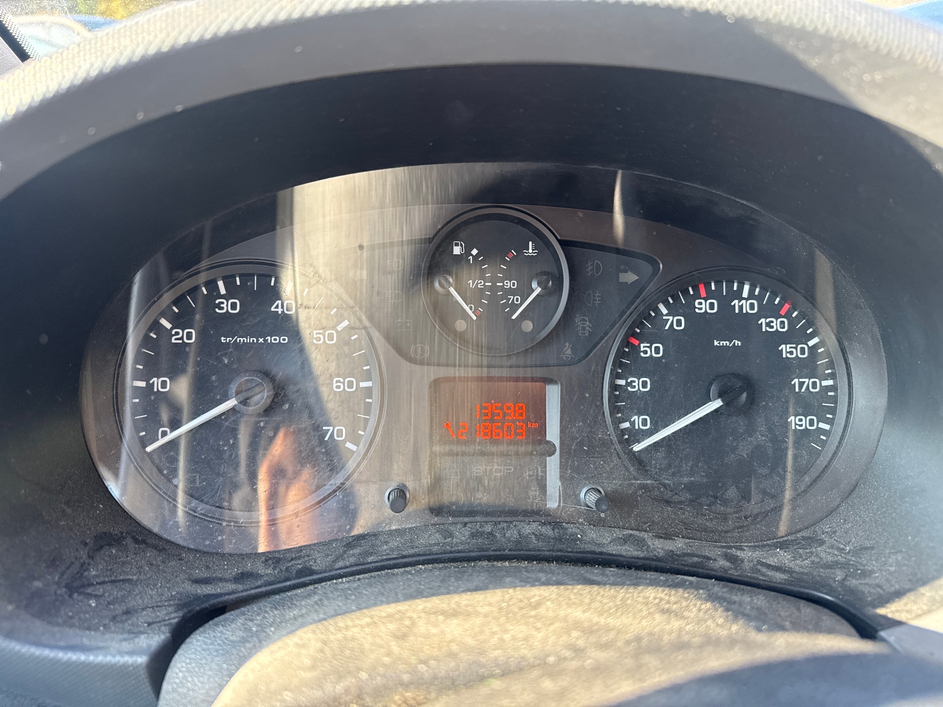 CITROEN Berlingo 1.6 HDi 600 Komfort (Confort)-image-7