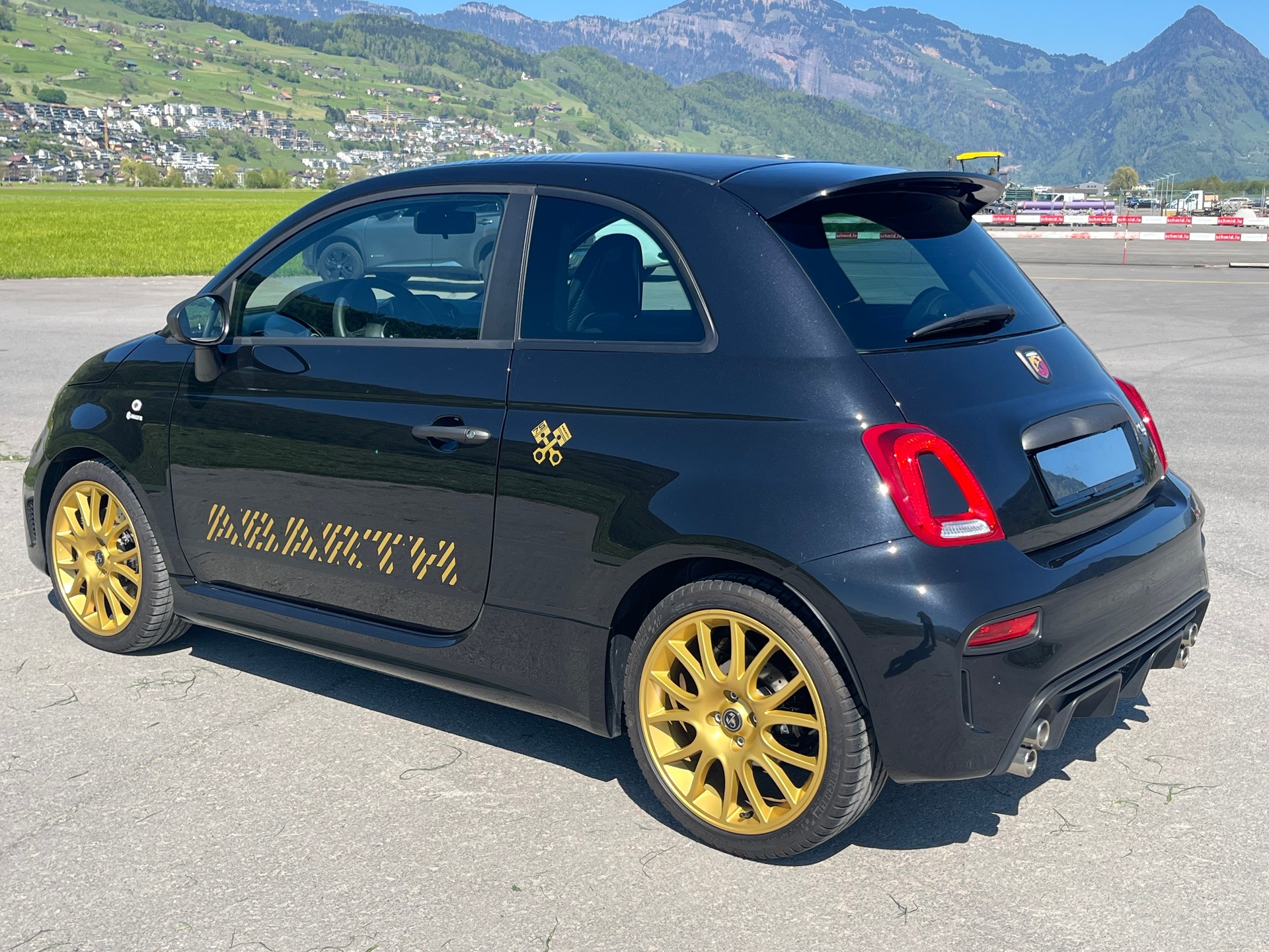 FIAT 695 1.4 16V Turbo Abarth Turismo-image-15