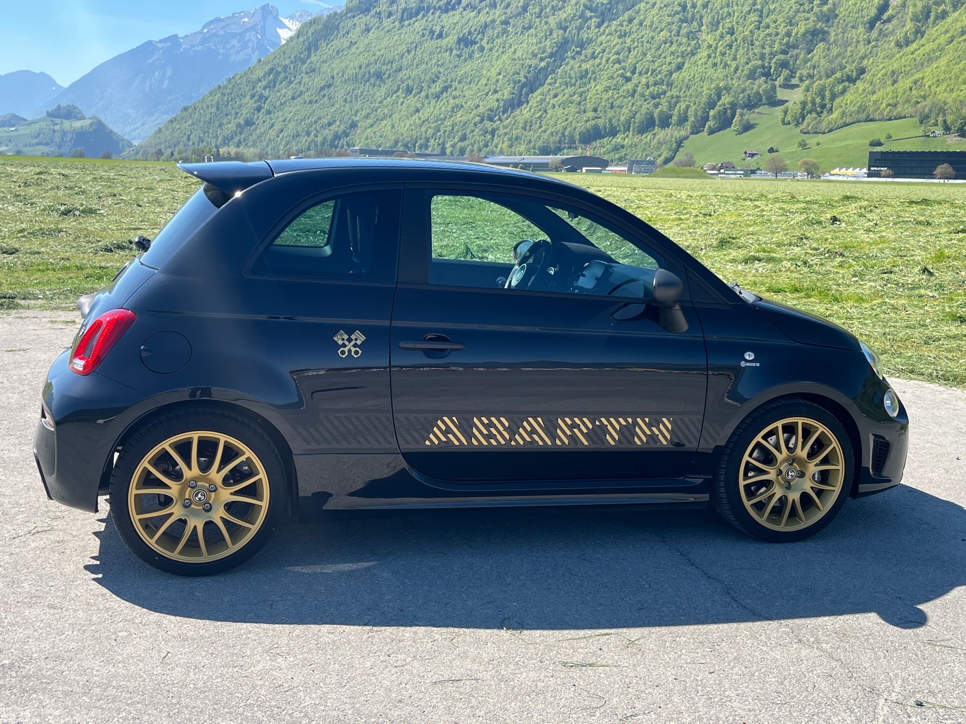 FIAT 695 1.4 16V Turbo Abarth Turismo-image-3