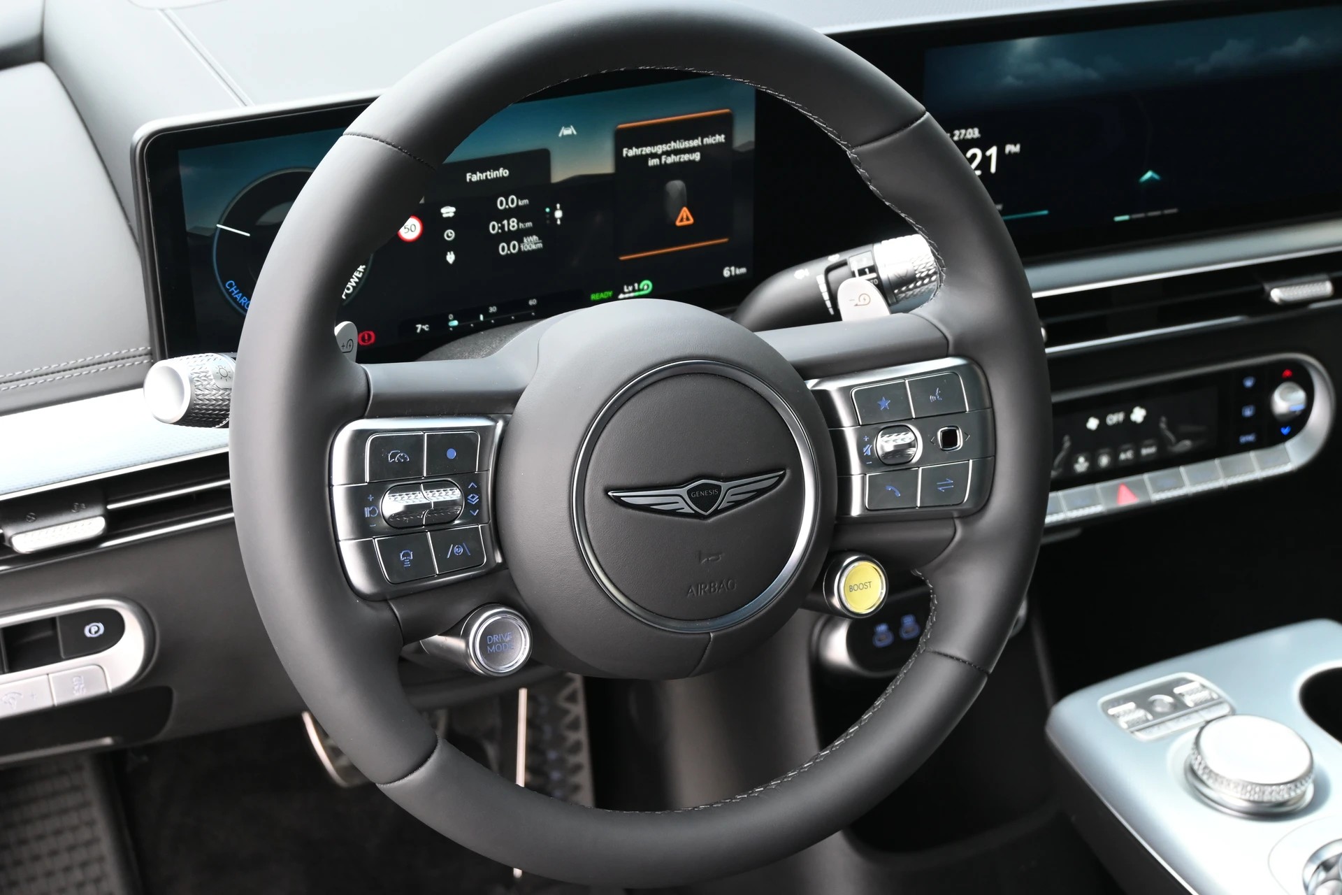 GENESIS GV60 77.4 kWh Sport Plus AWD 490PS 4X4 (CH Auto) + Werksgarantie 09.2029-image-16