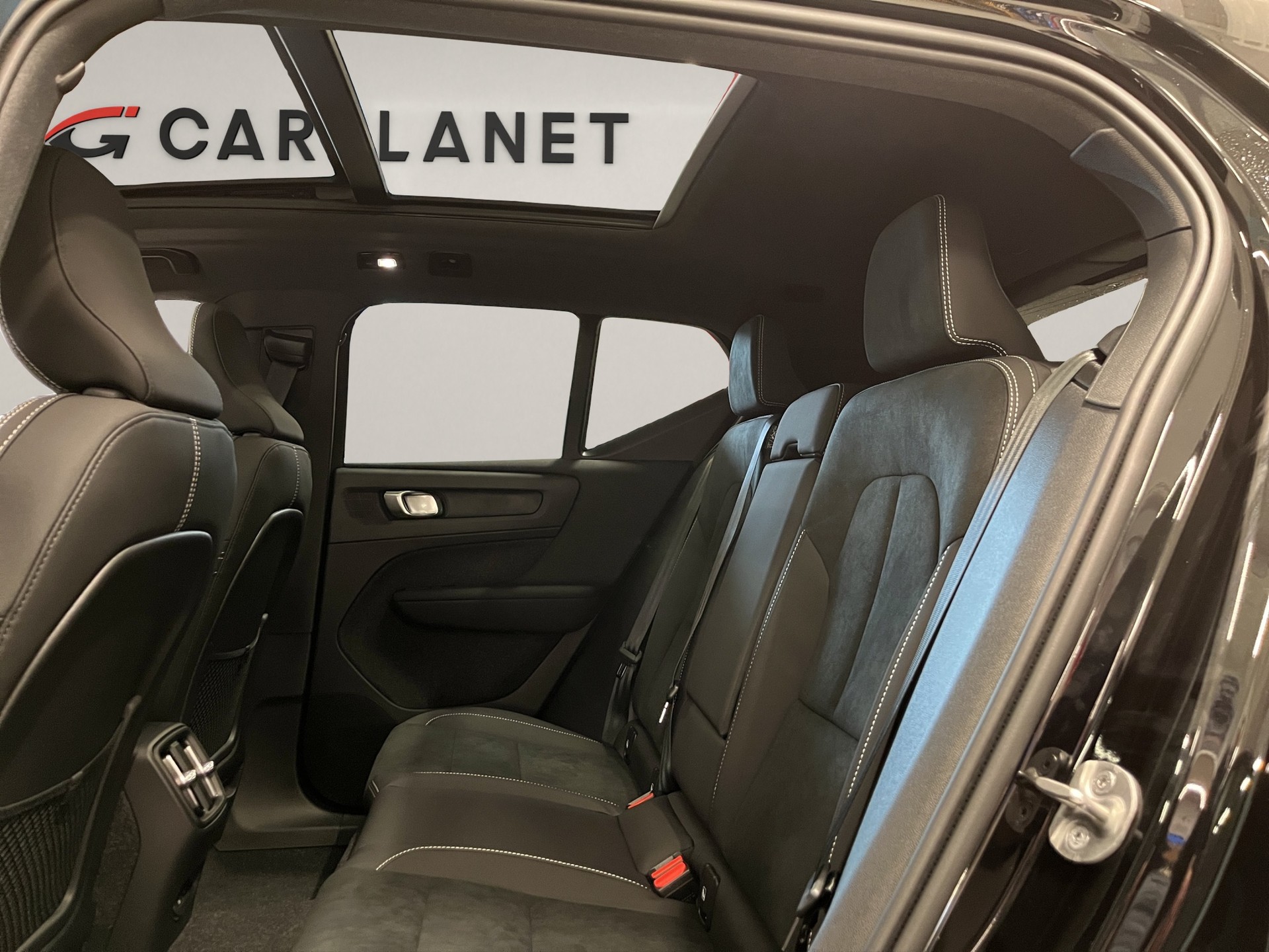 VOLVO EX40 Twin Ultra AWD-image-7