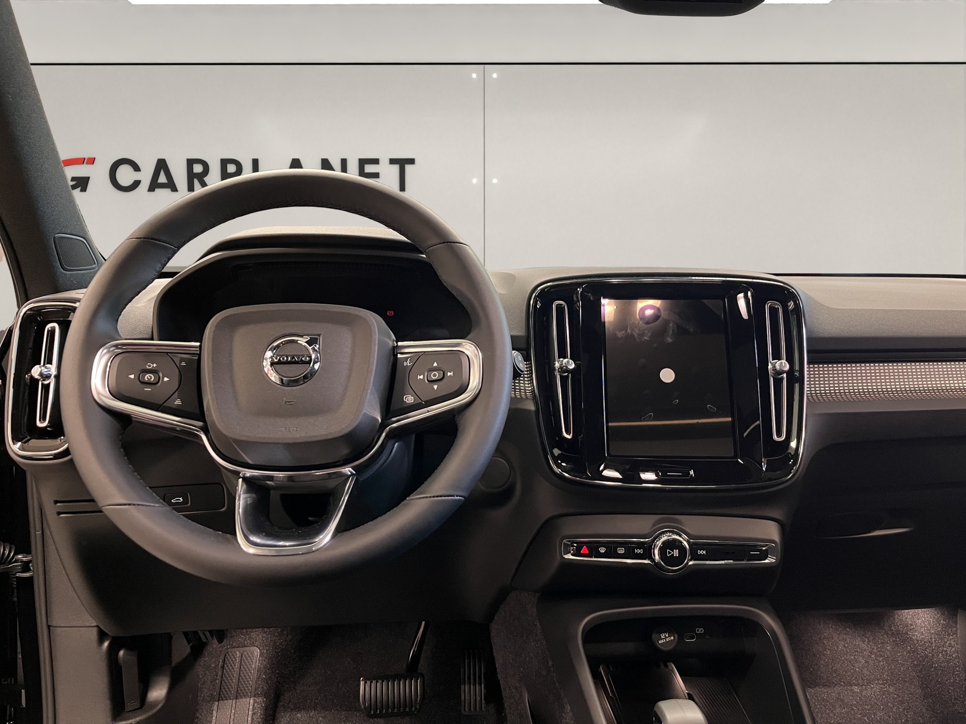 VOLVO EX40 Twin Ultra AWD-image-8