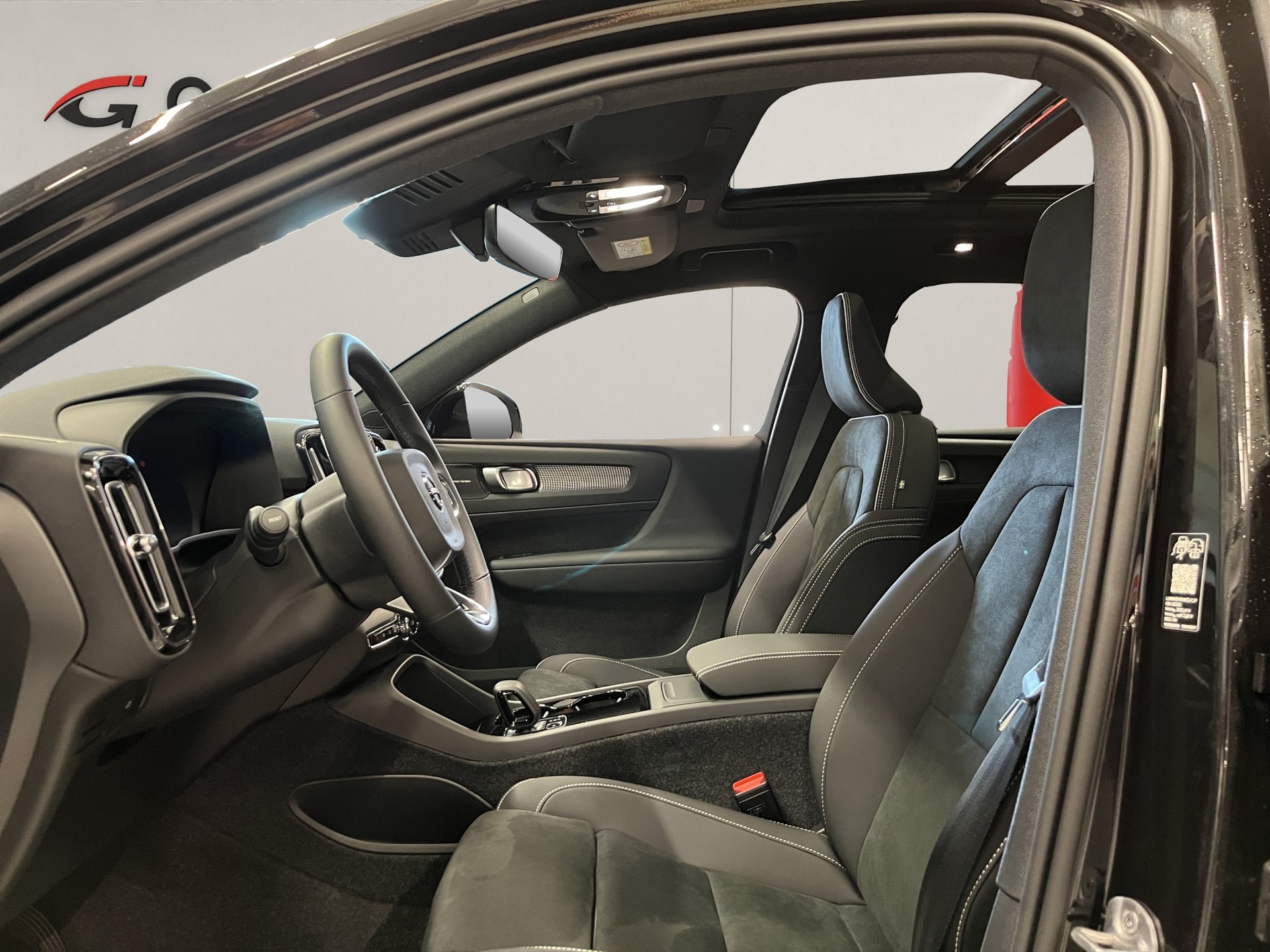 VOLVO EX40 Twin Ultra AWD-image-6