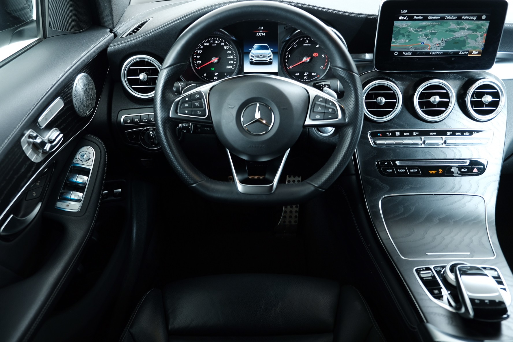 MERCEDES-BENZ GLC 250 d AMG Line 4Matic 9G-Tronic-image-6