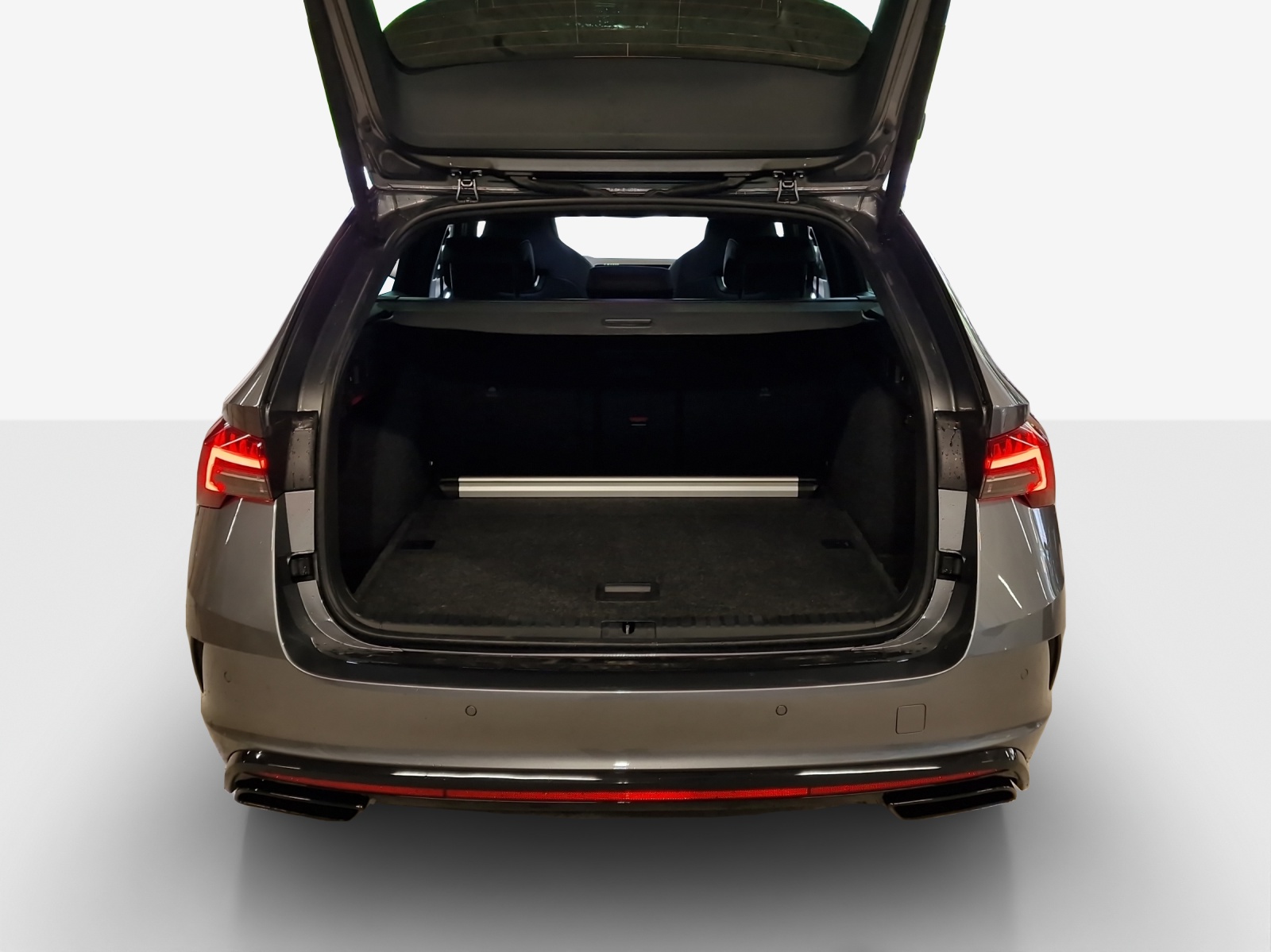 SKODA Octavia Combi 2.0 TSI DSG RS-image-12