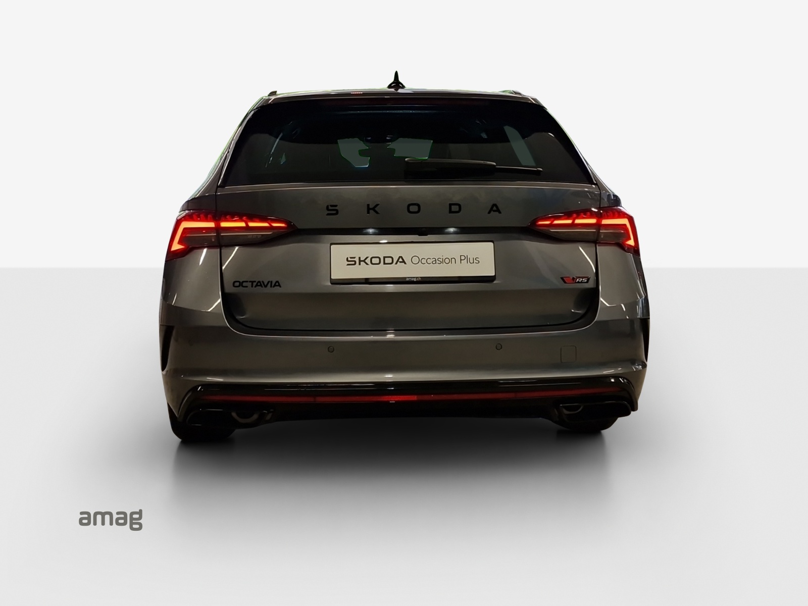 SKODA Octavia Combi 2.0 TSI DSG RS-image-3
