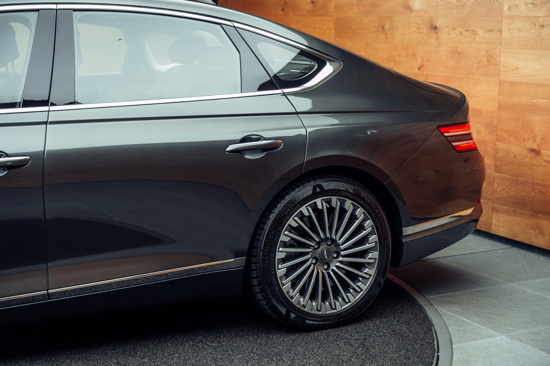 GENESIS G80 Electrificed Luxury 87,2kWh AWD-image-20