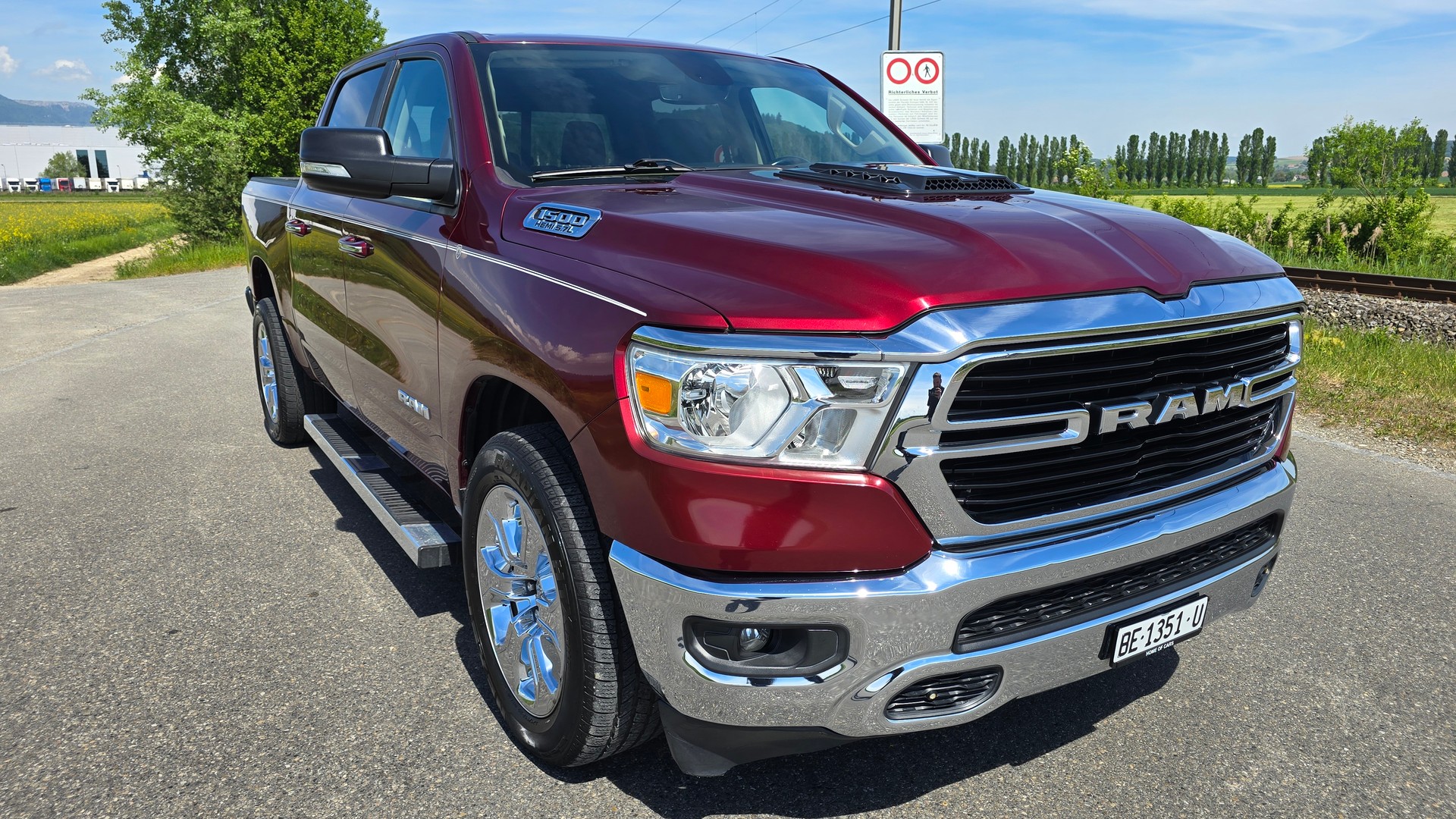 DODGE 1500 Crew Cab 5.7 Hemi Bighorn-image-12