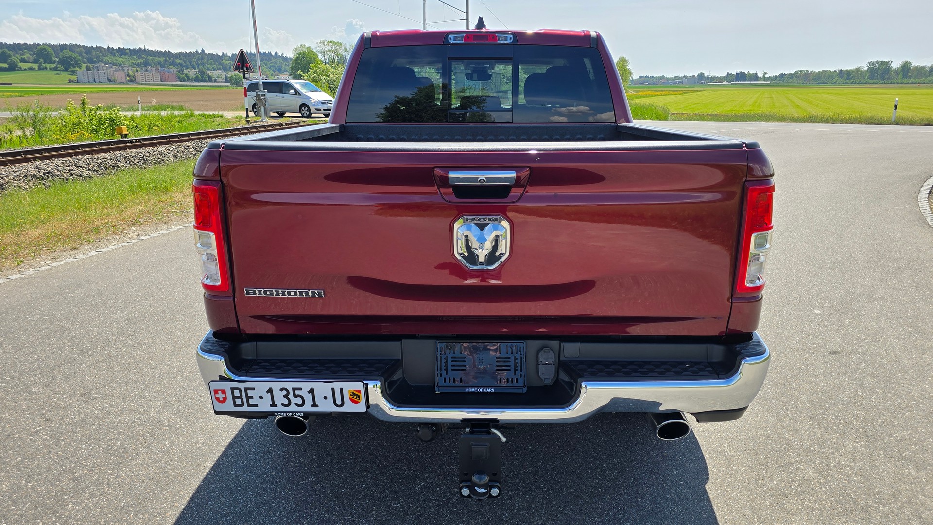 DODGE 1500 Crew Cab 5.7 Hemi Bighorn-image-6