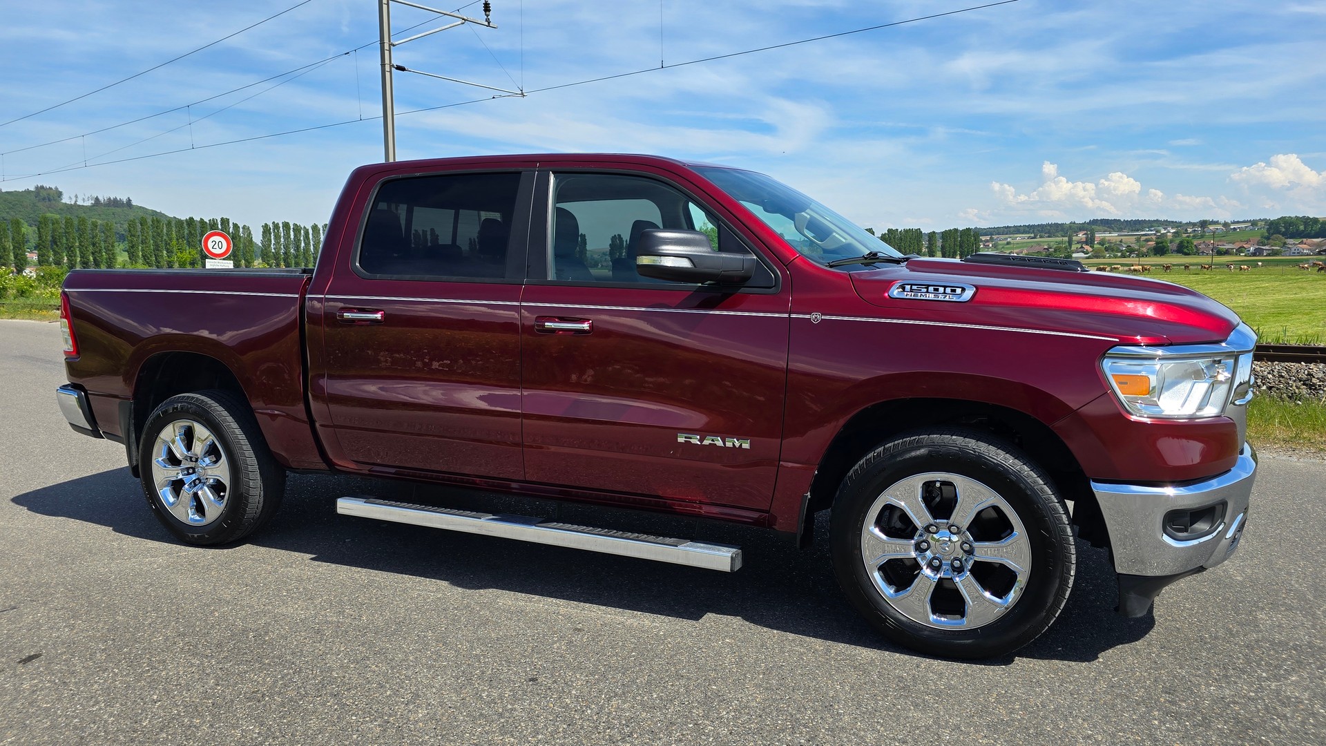 DODGE 1500 Crew Cab 5.7 Hemi Bighorn-image-10