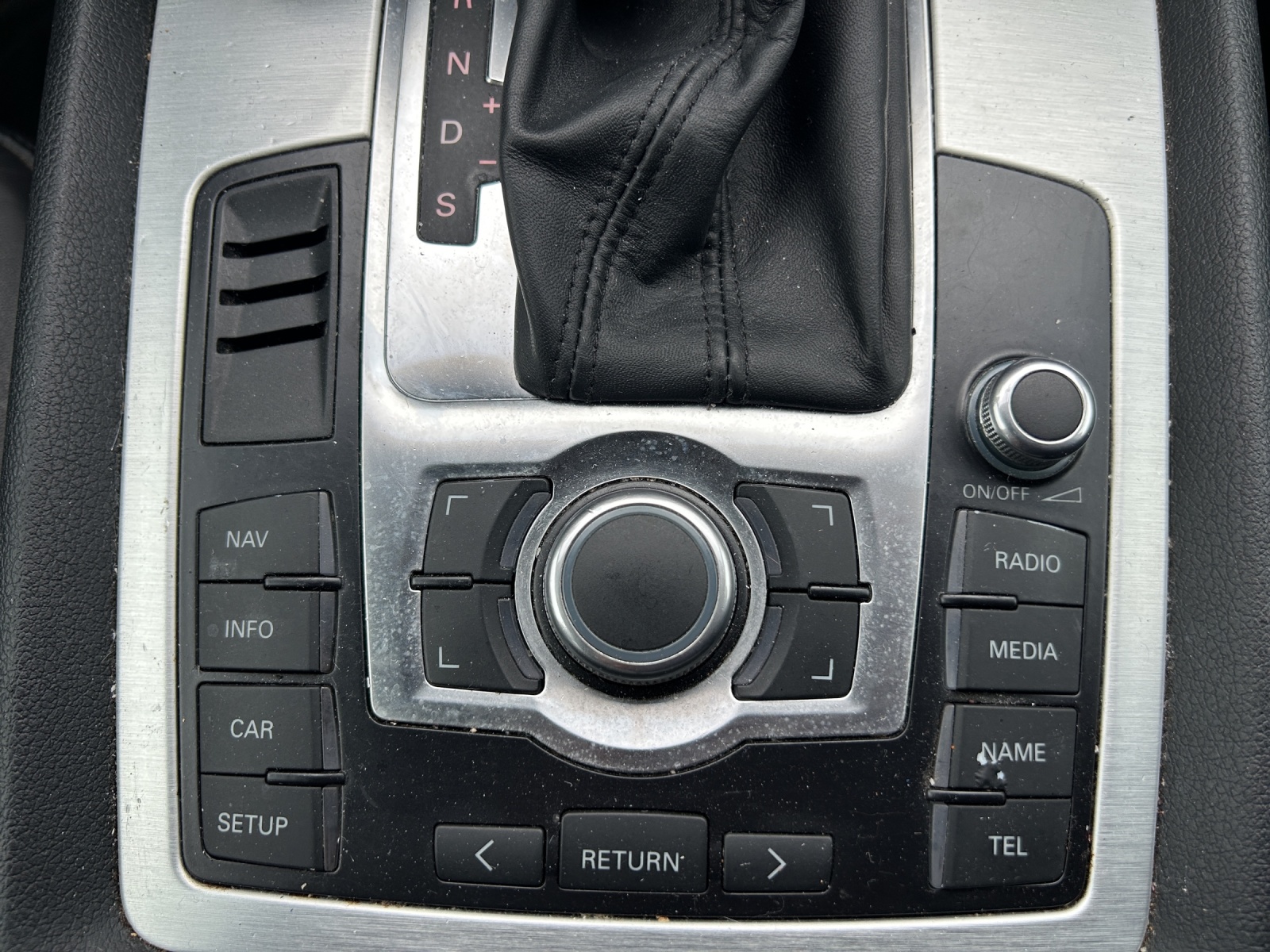 AUDI Q7 3.0 TDI quattro tiptronic-image-20